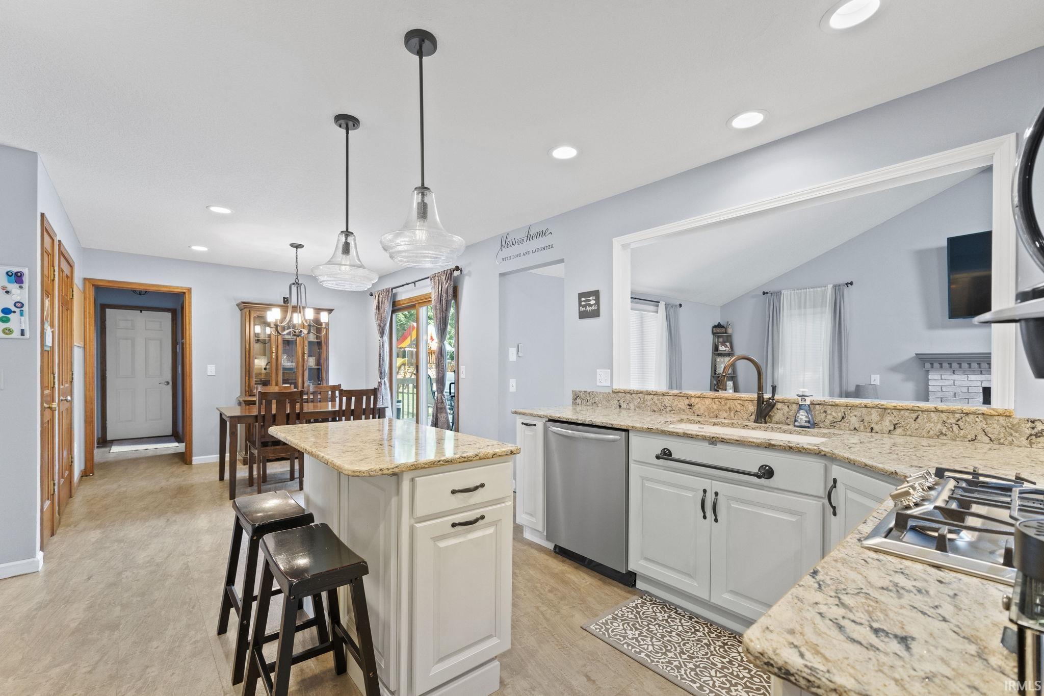 6128 Spring Pond