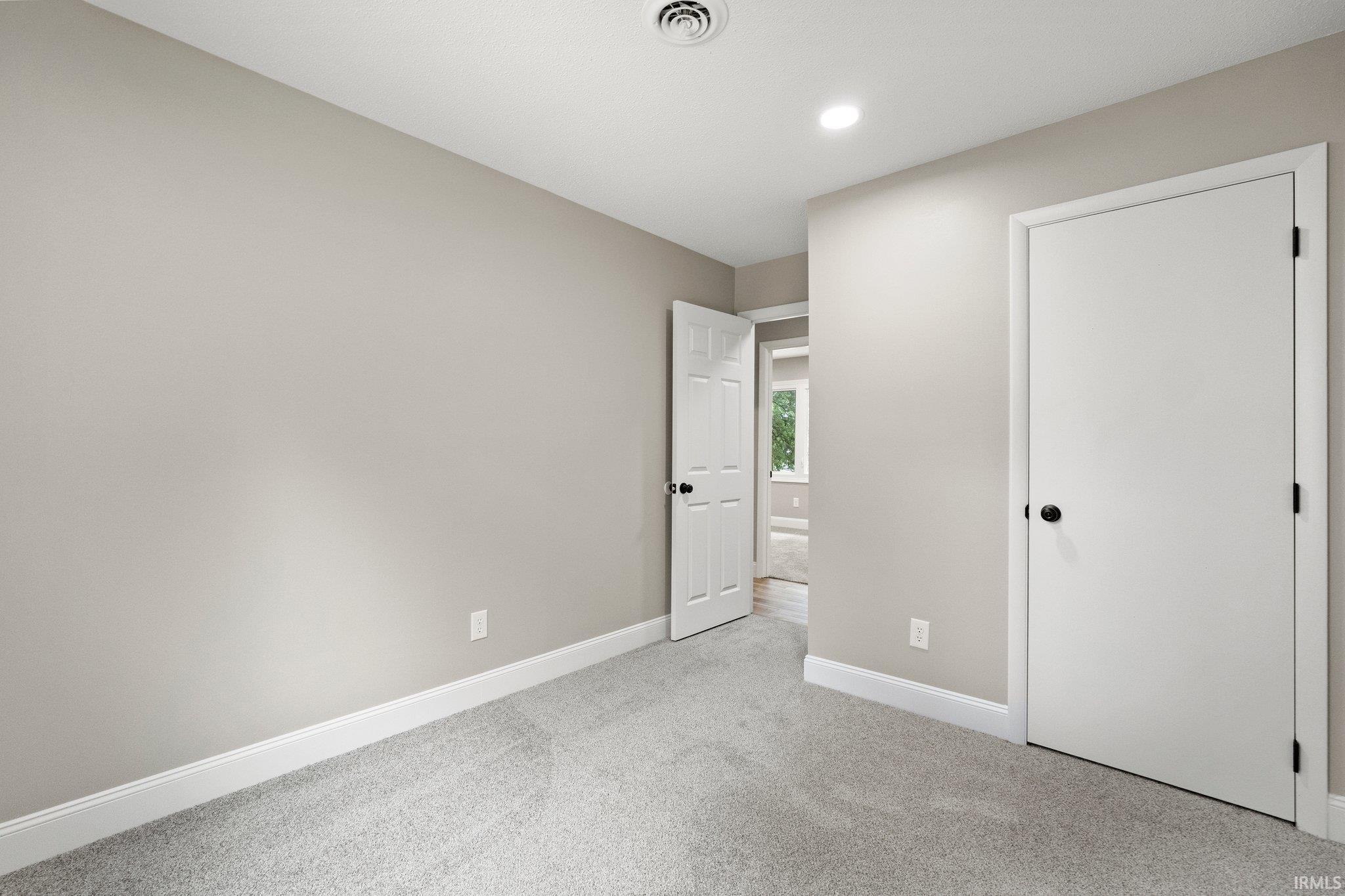 6809 Belle Plain