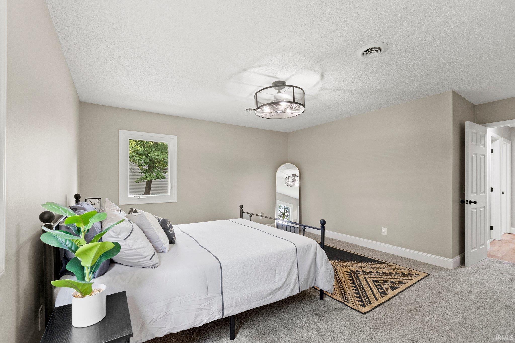 6809 Belle Plain