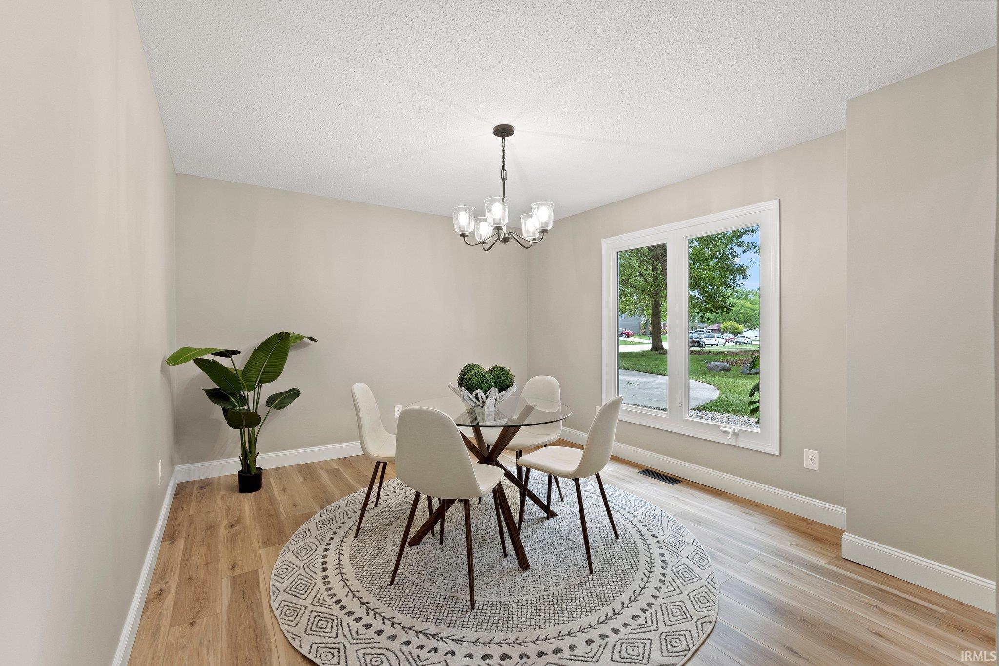 6809 Belle Plain