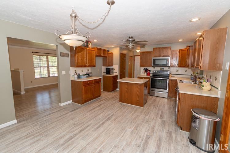 10231 Ashleys Meadow