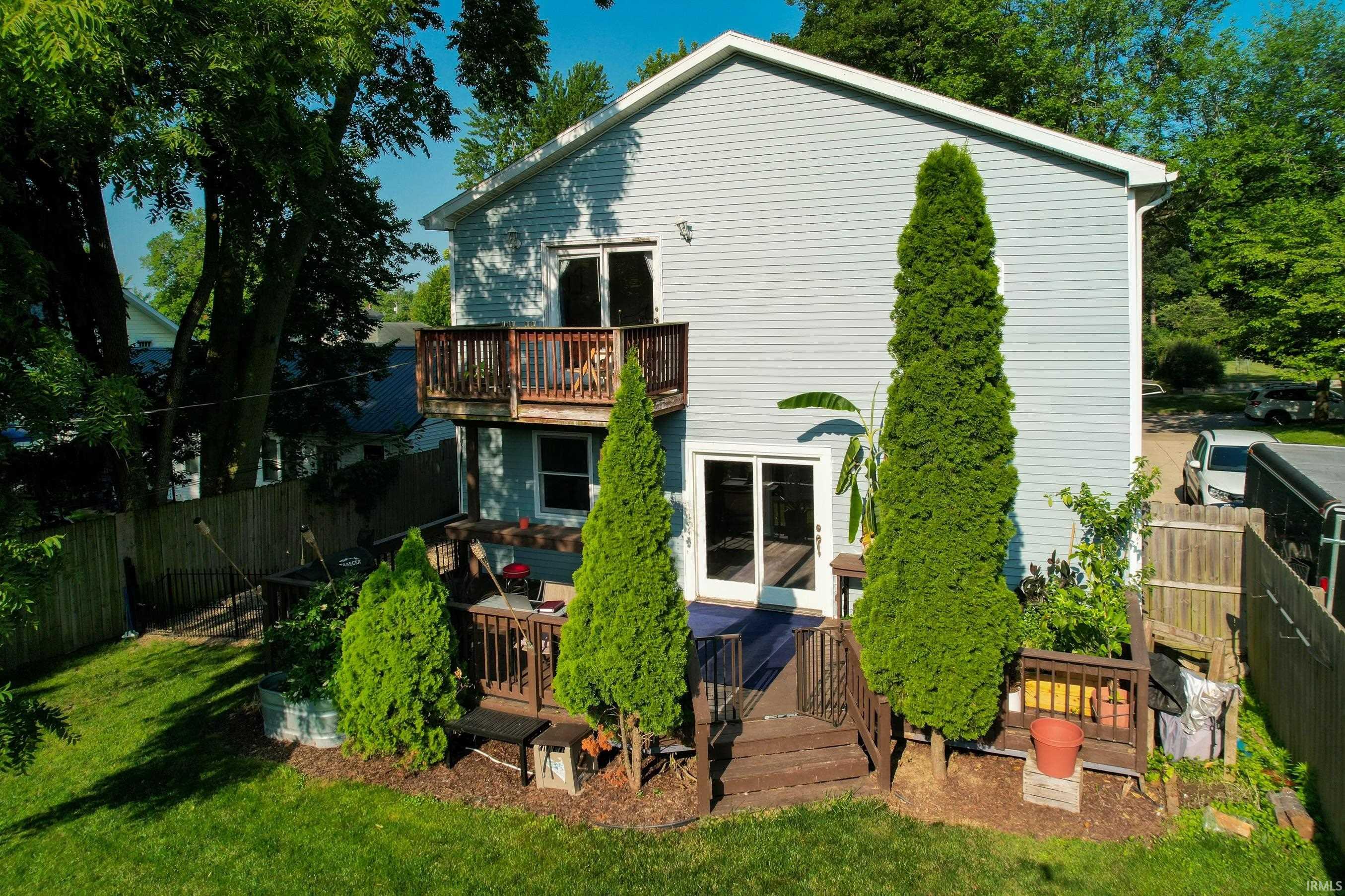 444 Lake