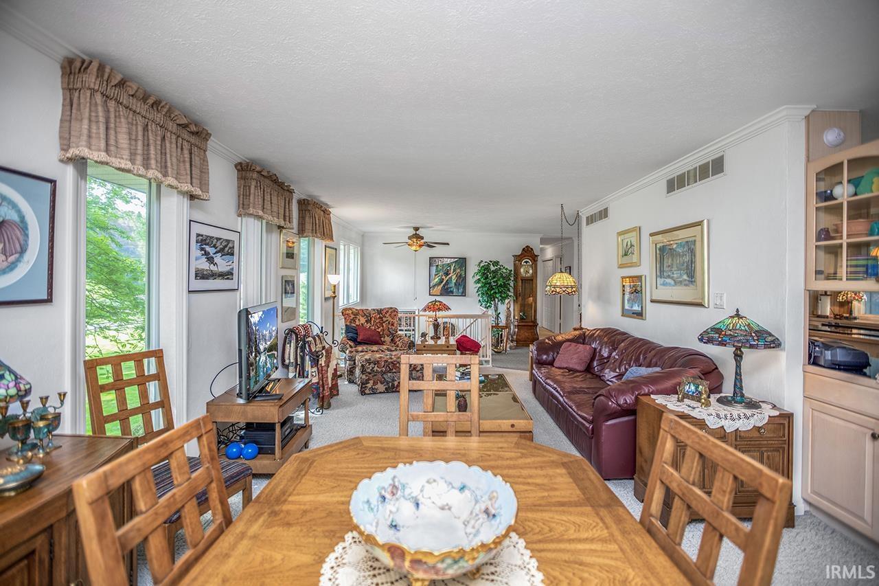 54166 Eastview