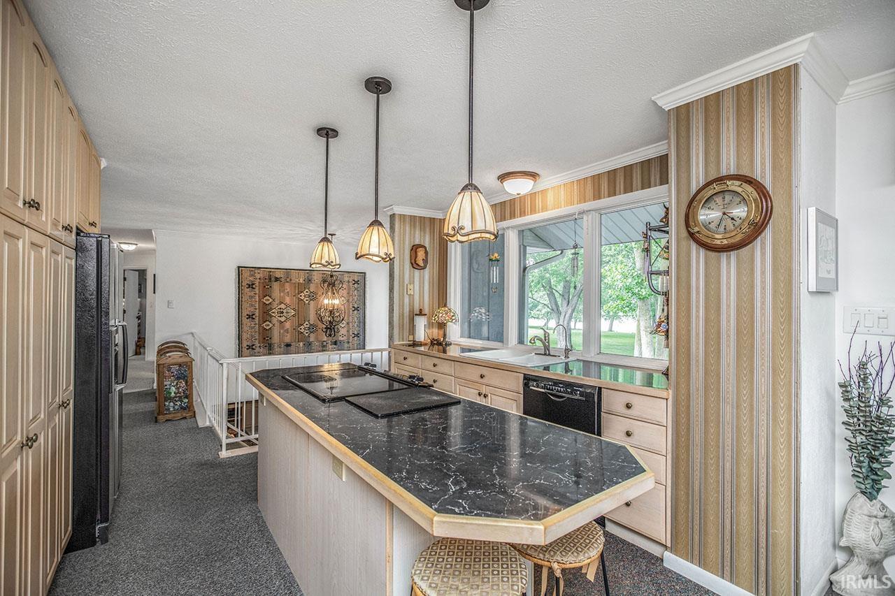 54166 Eastview