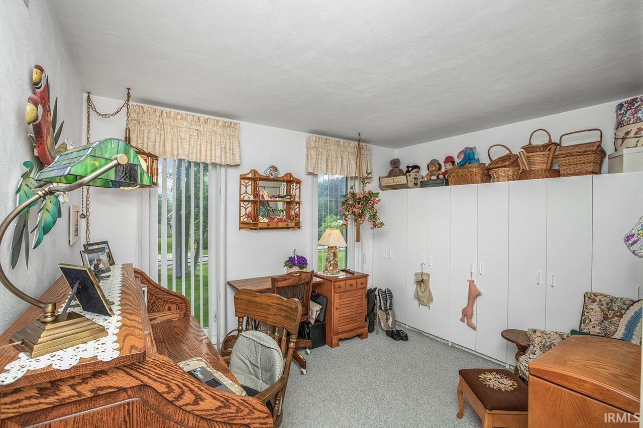 54166 Eastview