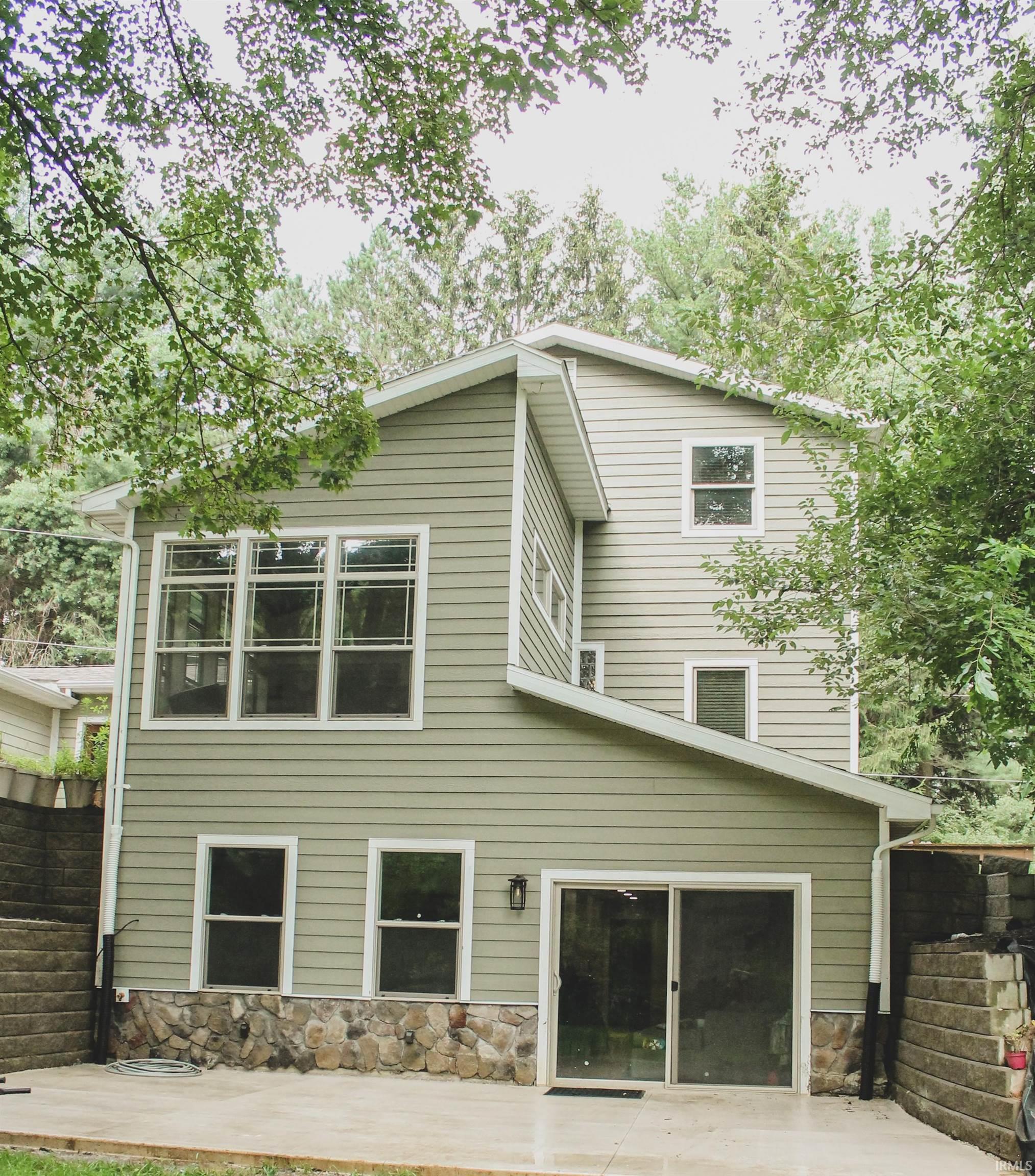 3294 400 North
