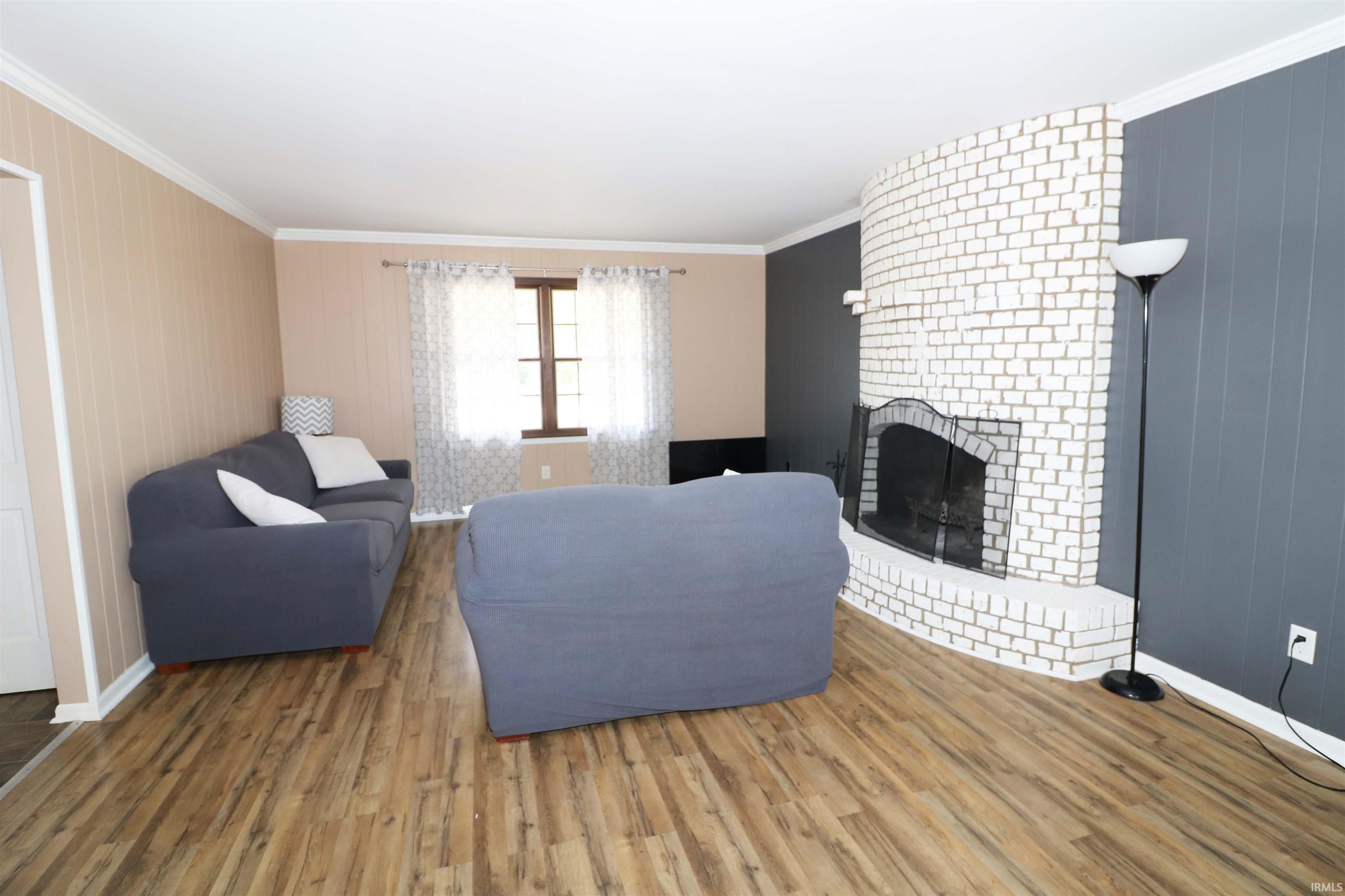 15435 Old Bedford