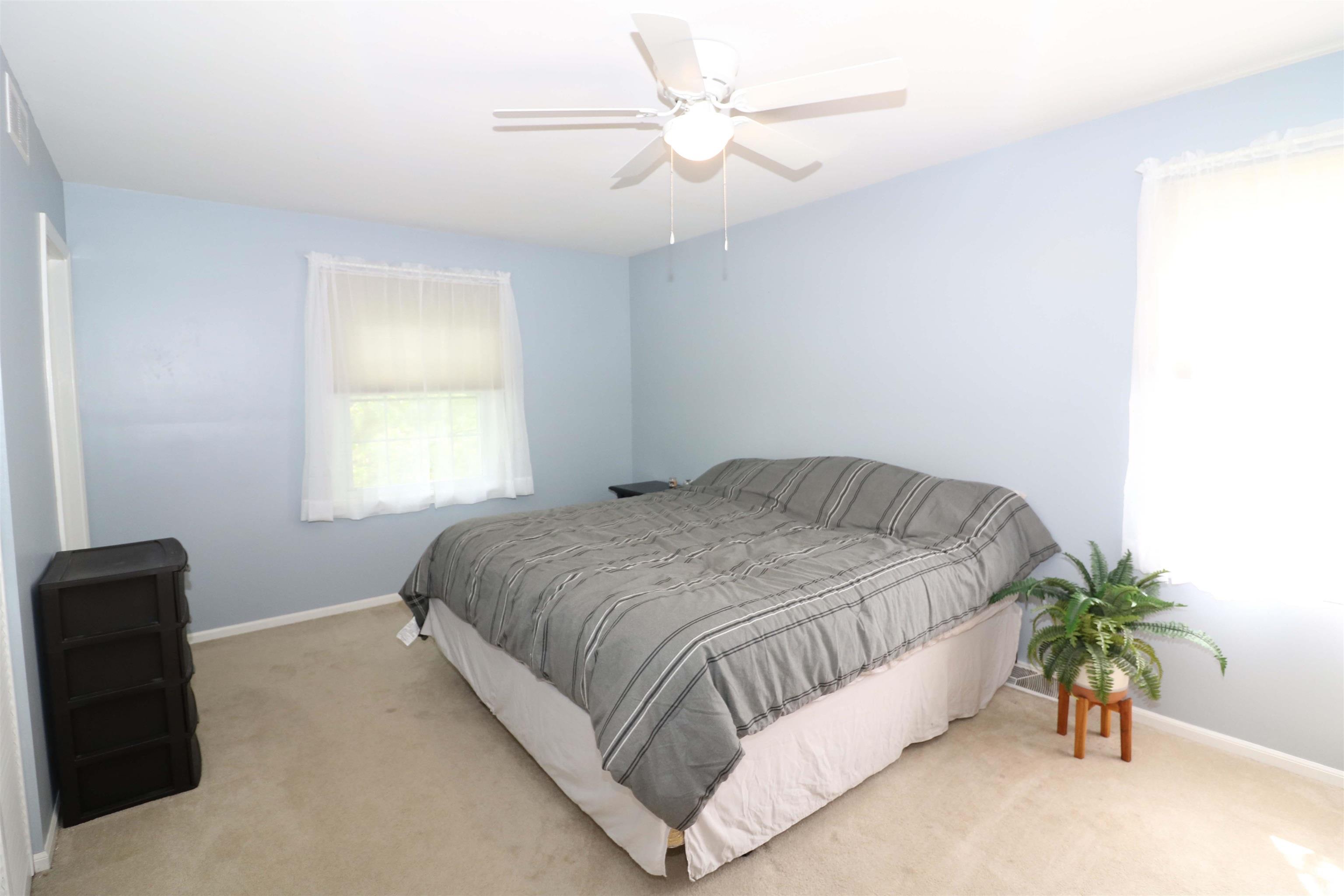 15435 Old Bedford