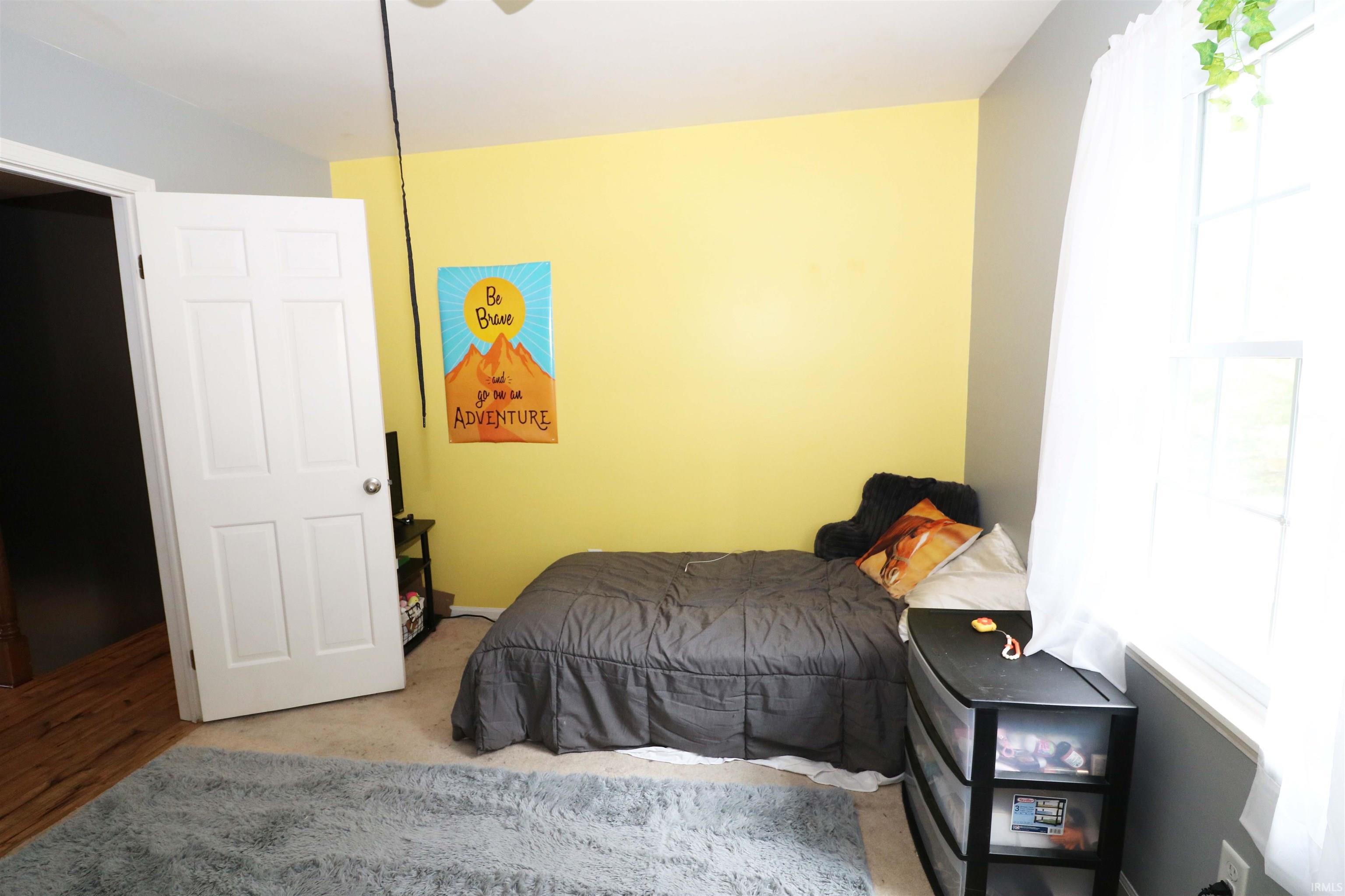 15435 Old Bedford