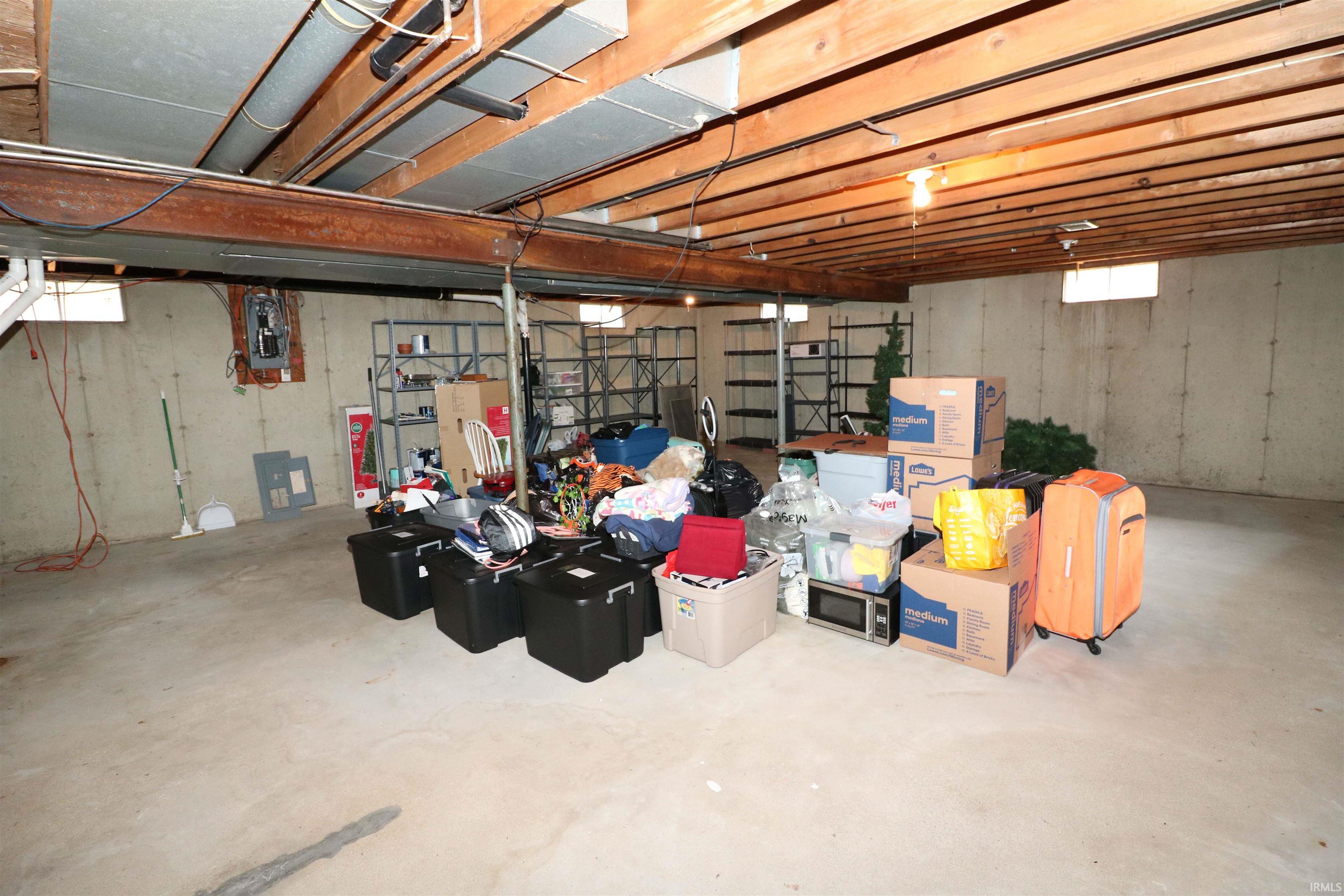 15435 Old Bedford