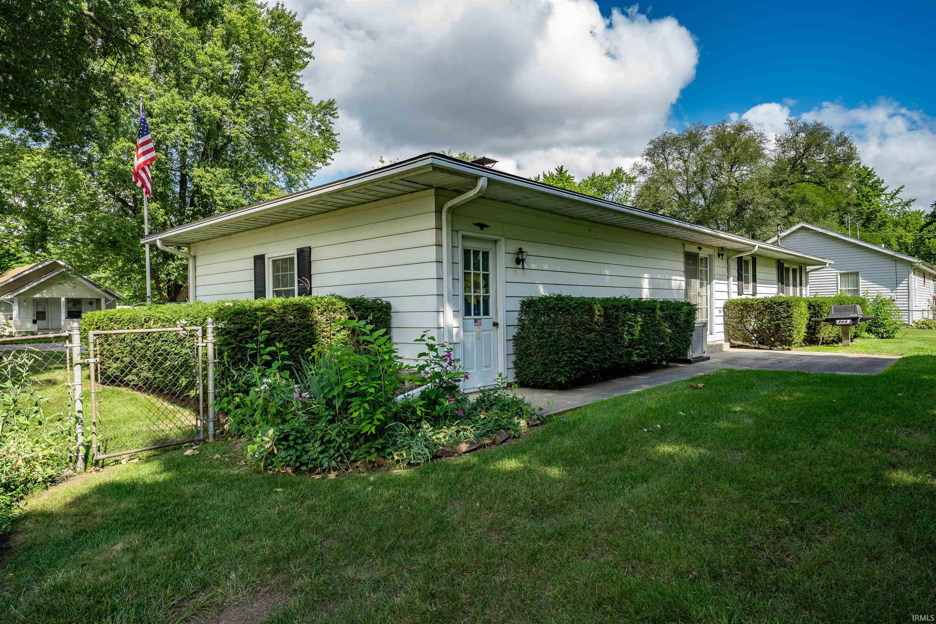 1404 Dotson