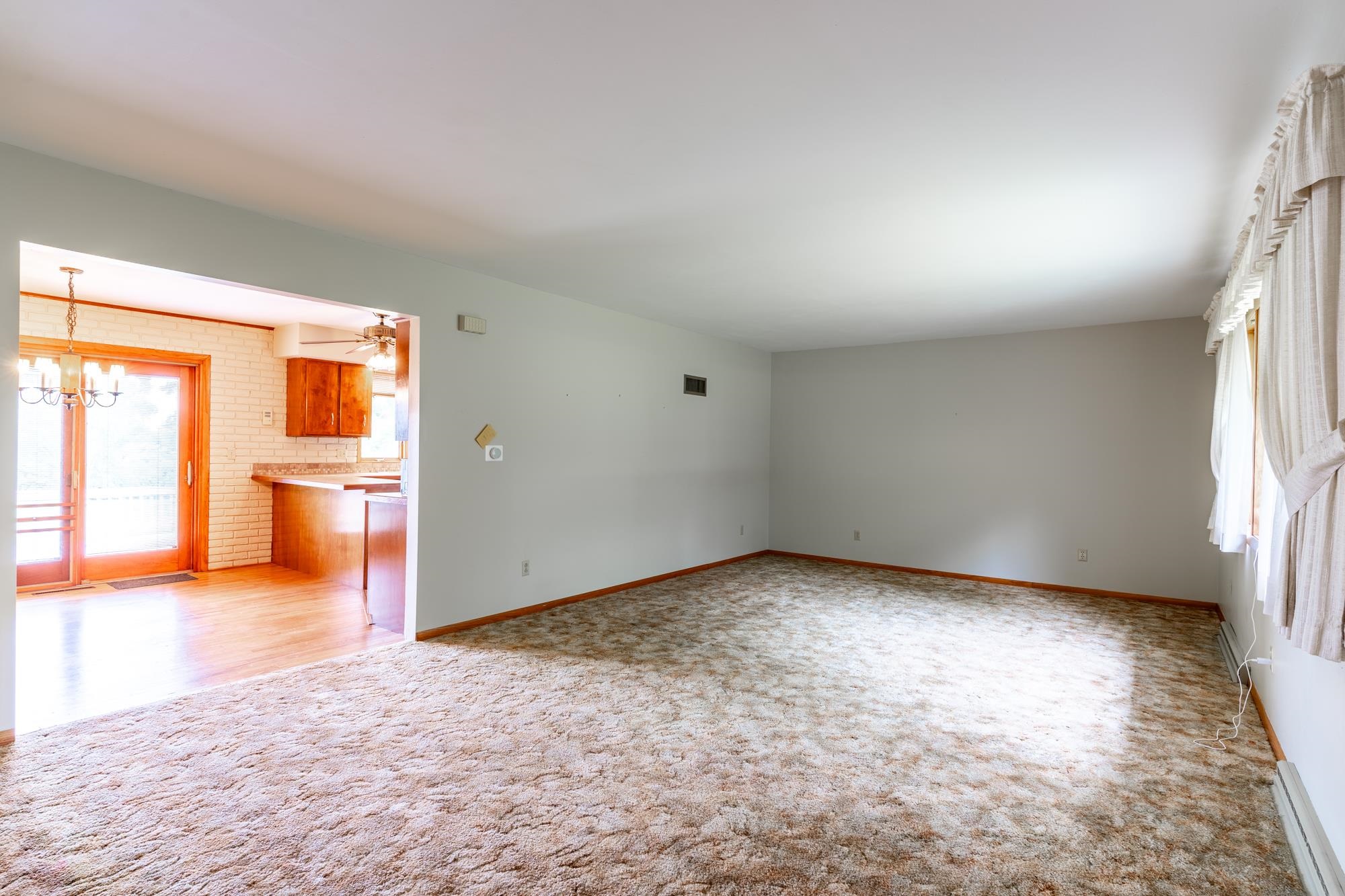 6805 Edgebrook