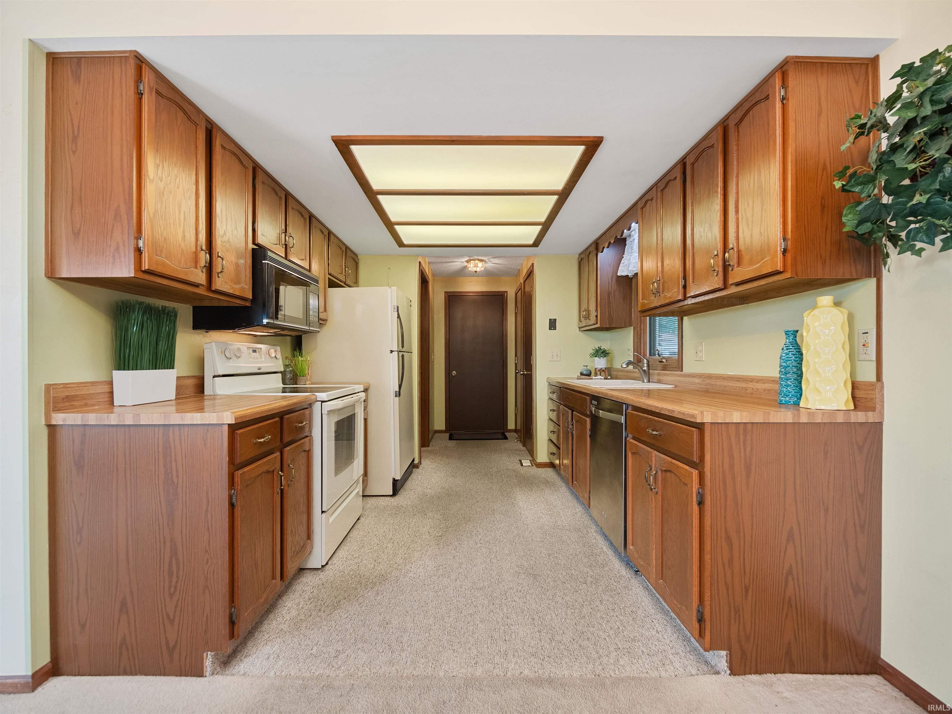 9832 Chesapeake