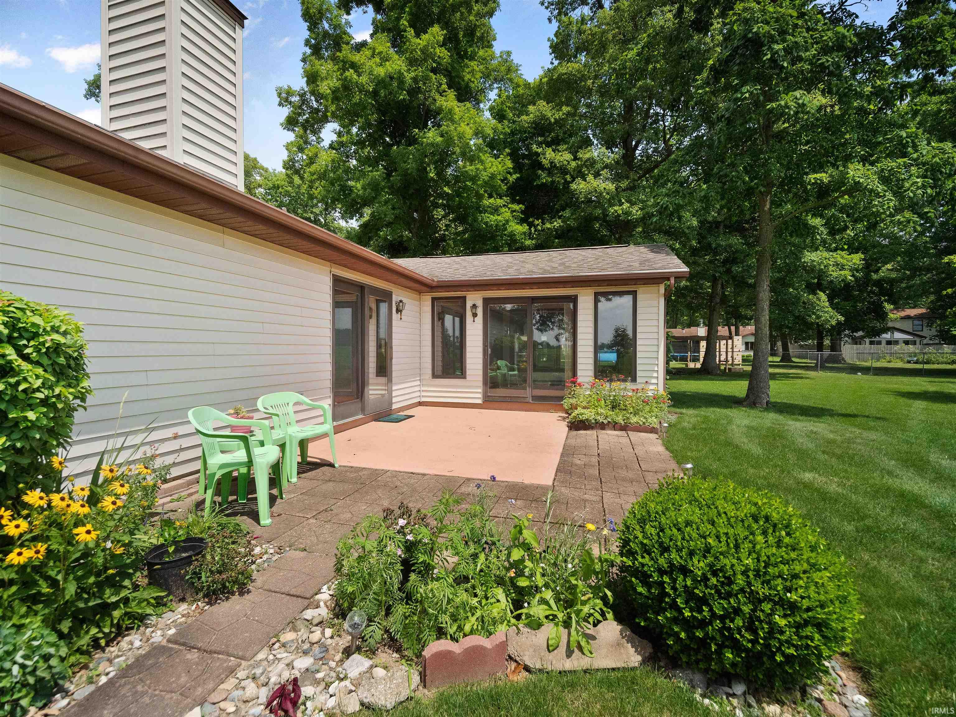9832 Chesapeake