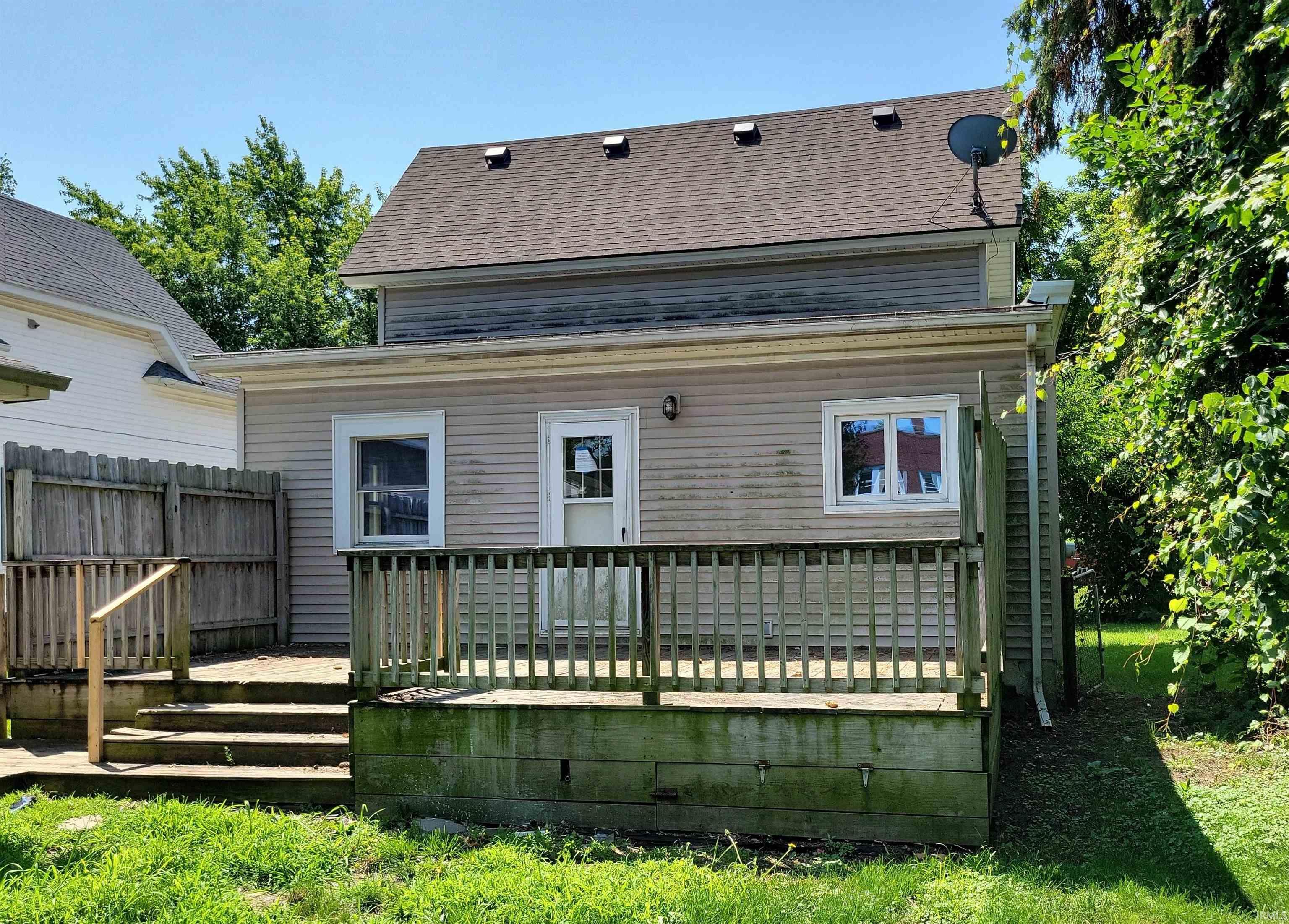 615 Mott