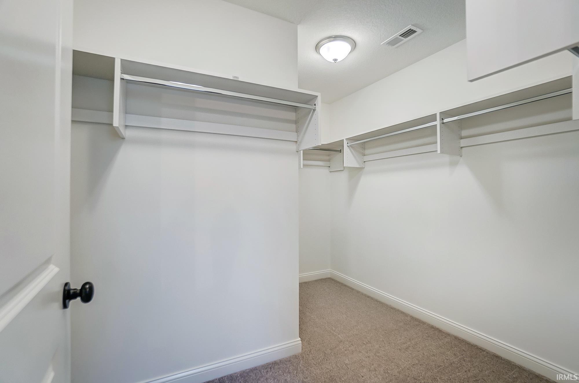 8888 Camdenwood
