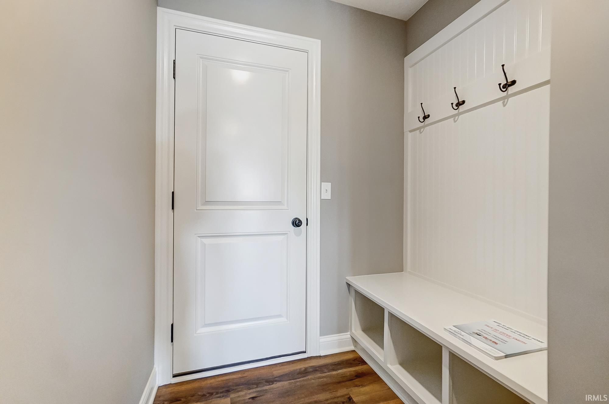 8888 Camdenwood