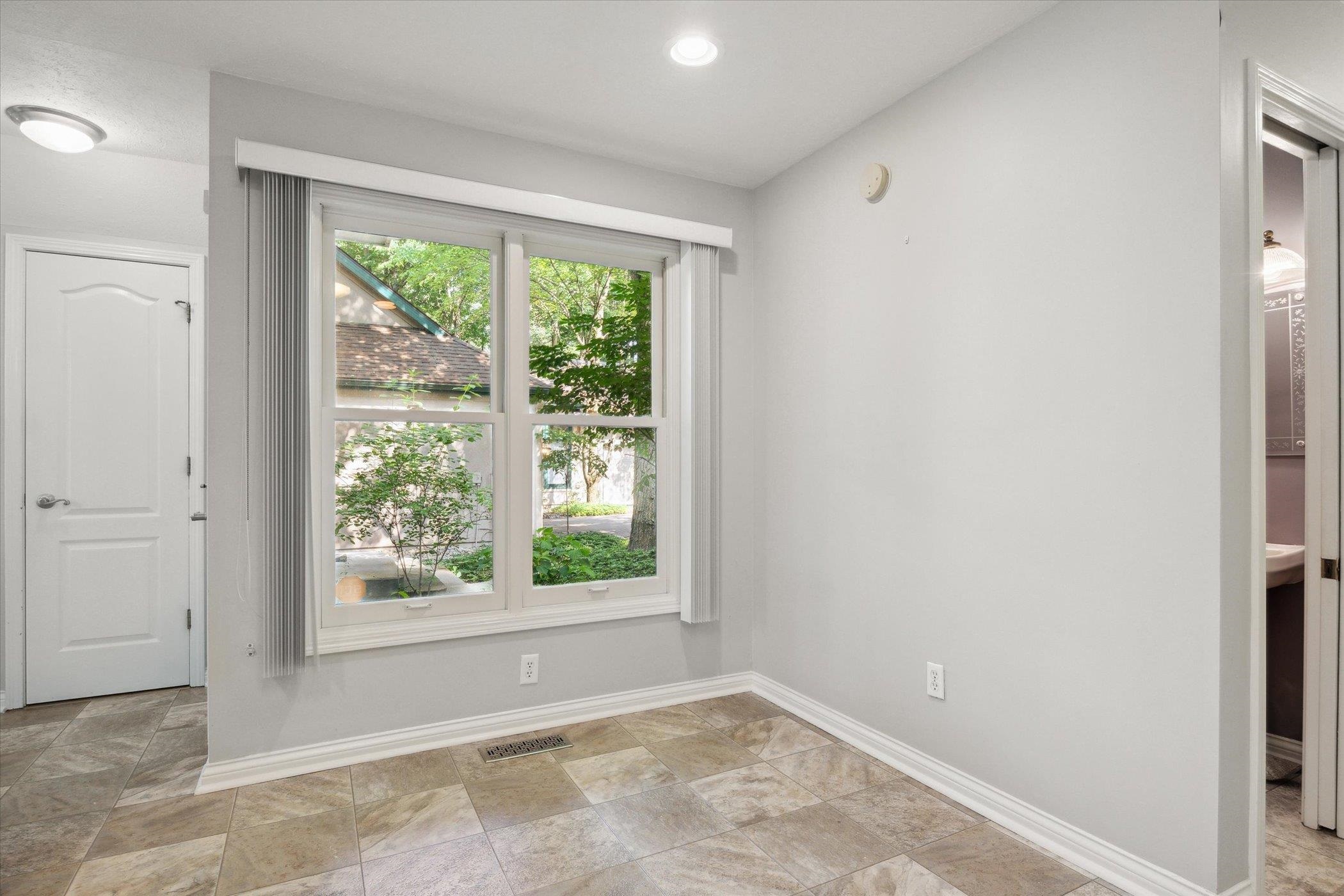 1458 Bridge Water, Apt B-1