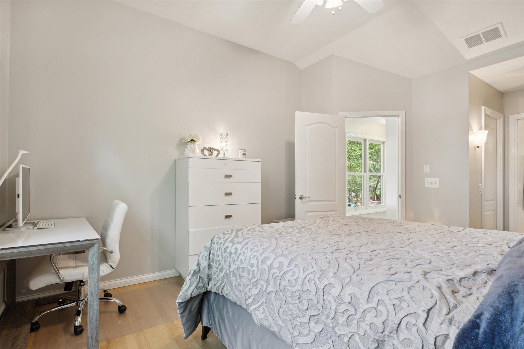 1458 Bridge Water, Apt B-1
