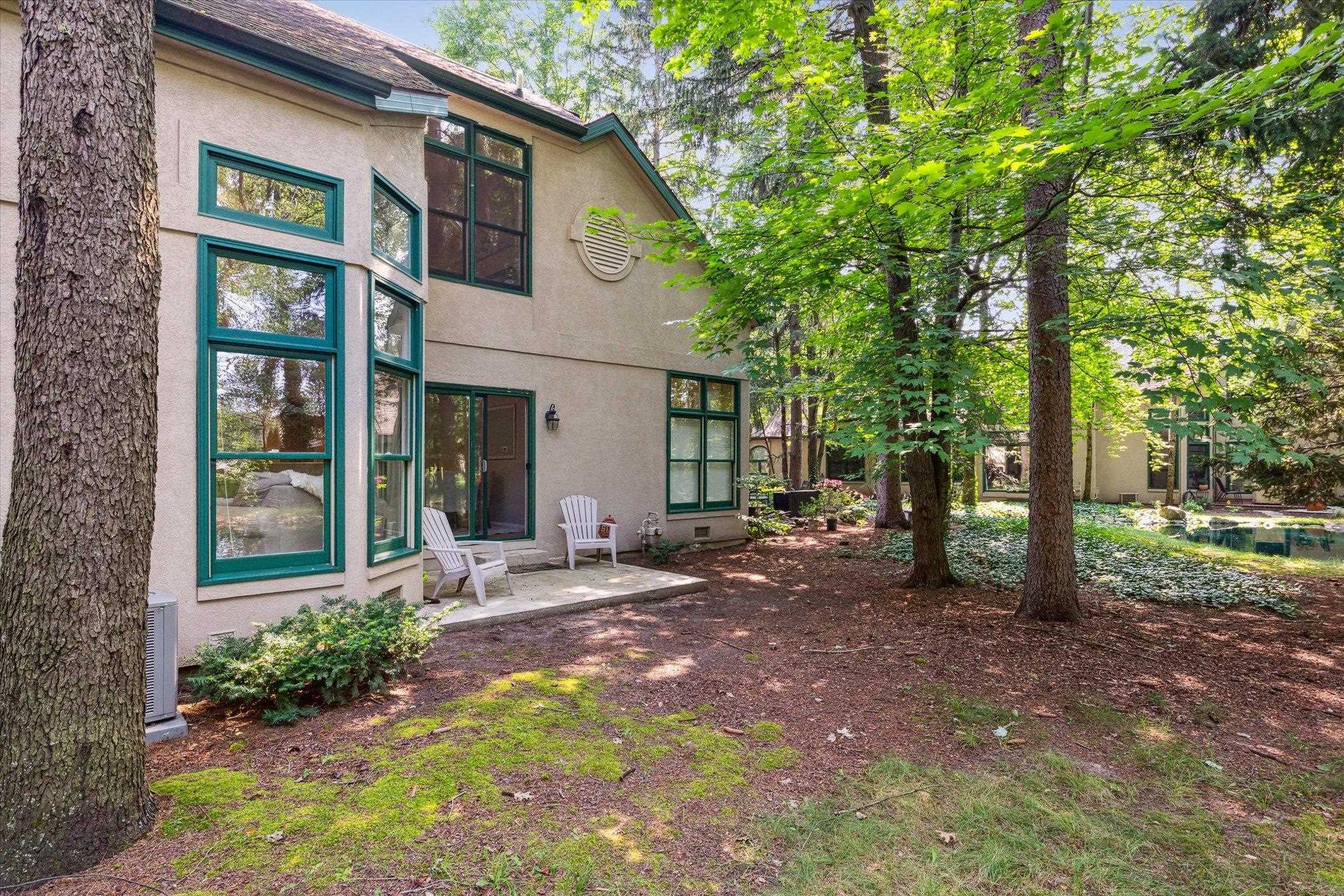 1458 Bridge Water, Apt B-1