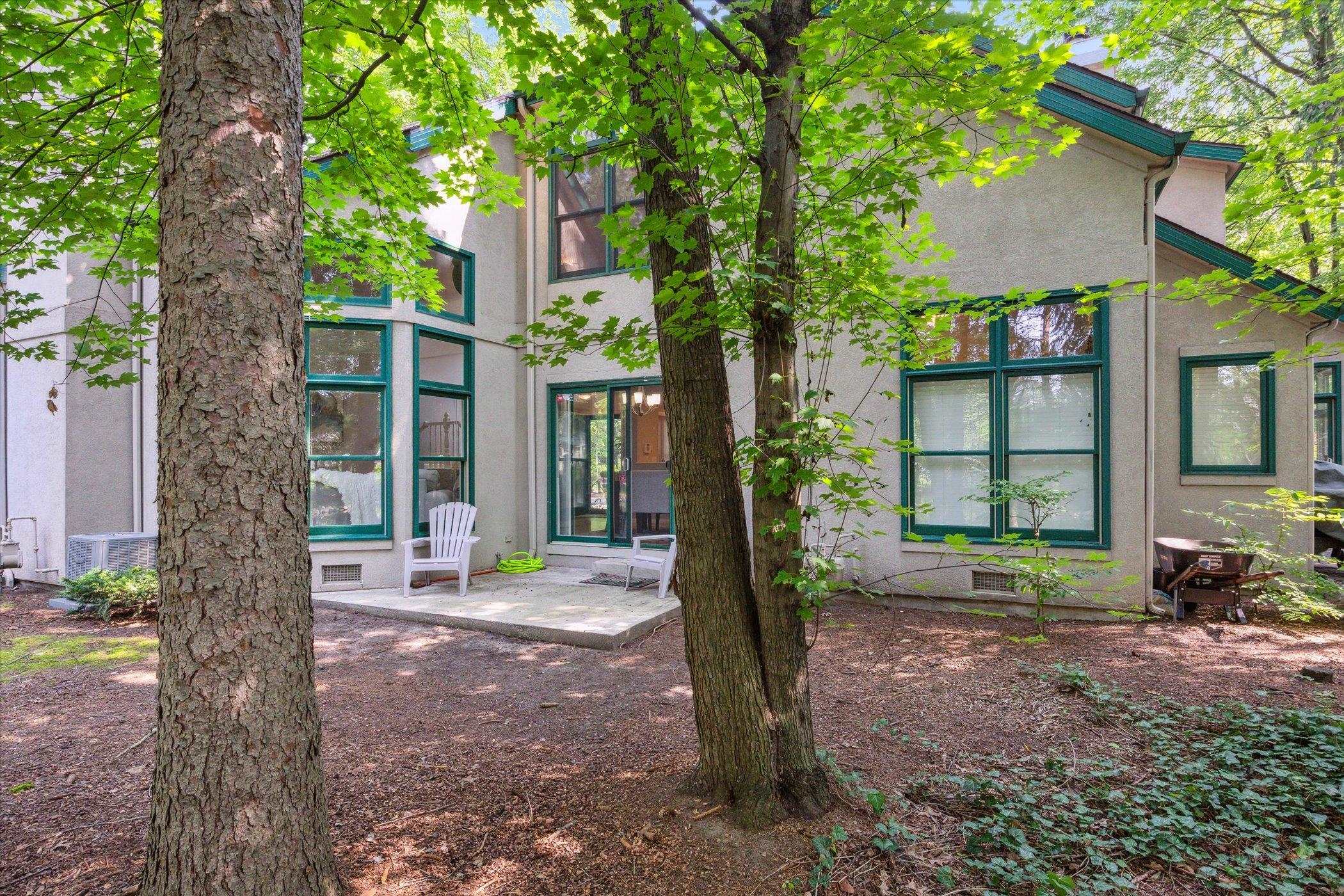 1458 Bridge Water, Apt B-1
