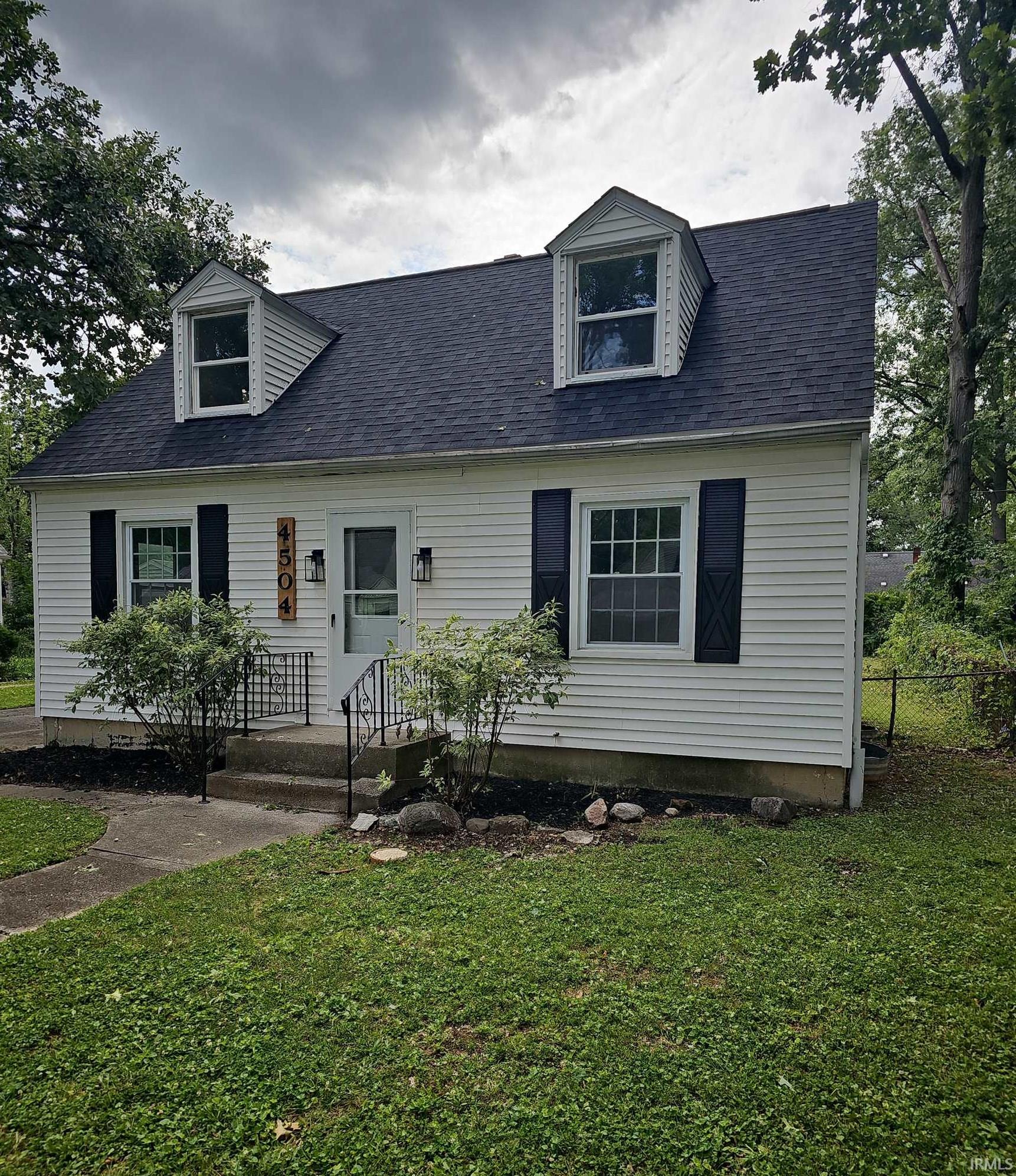 4504 Atwood