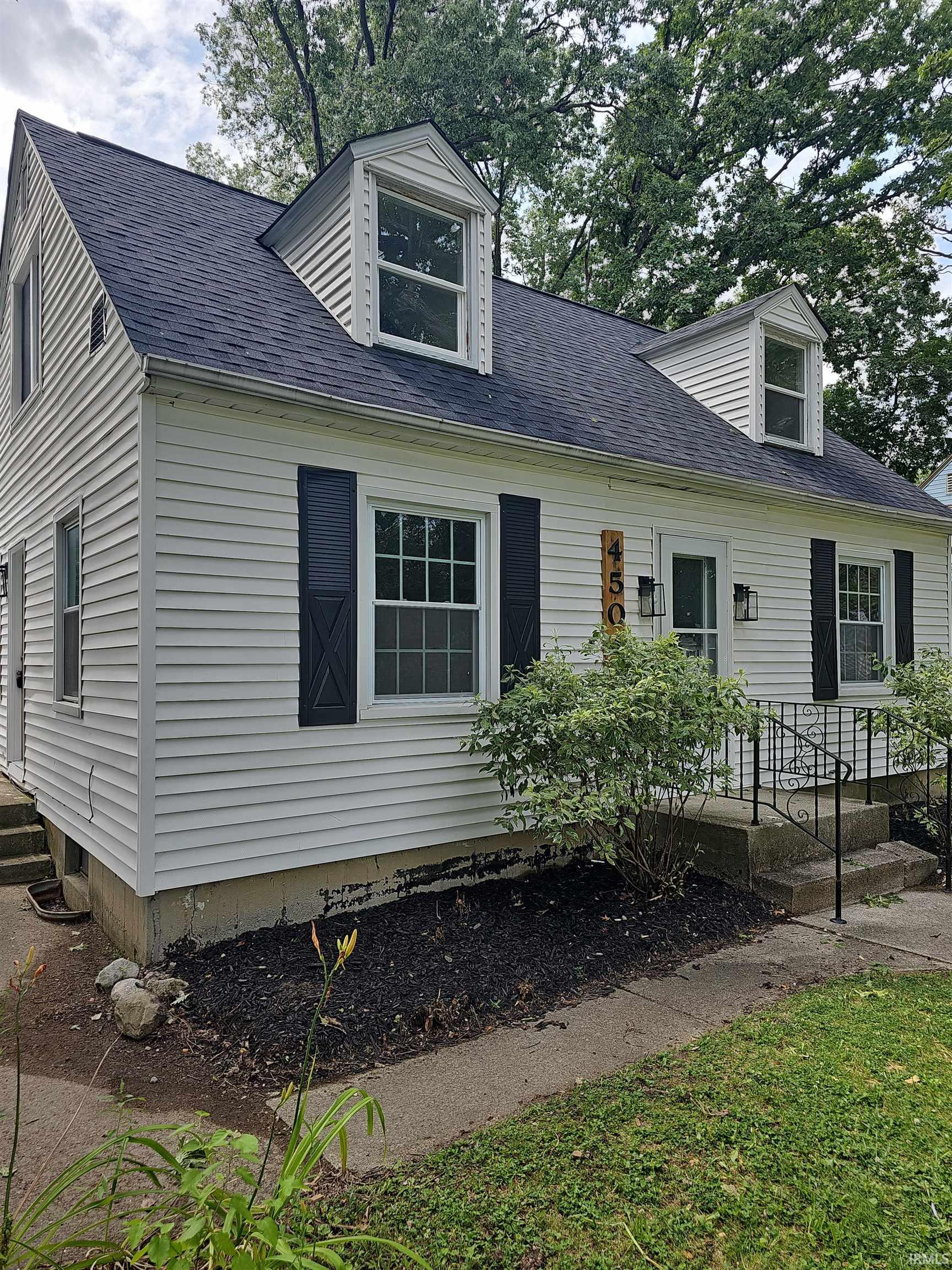 4504 Atwood