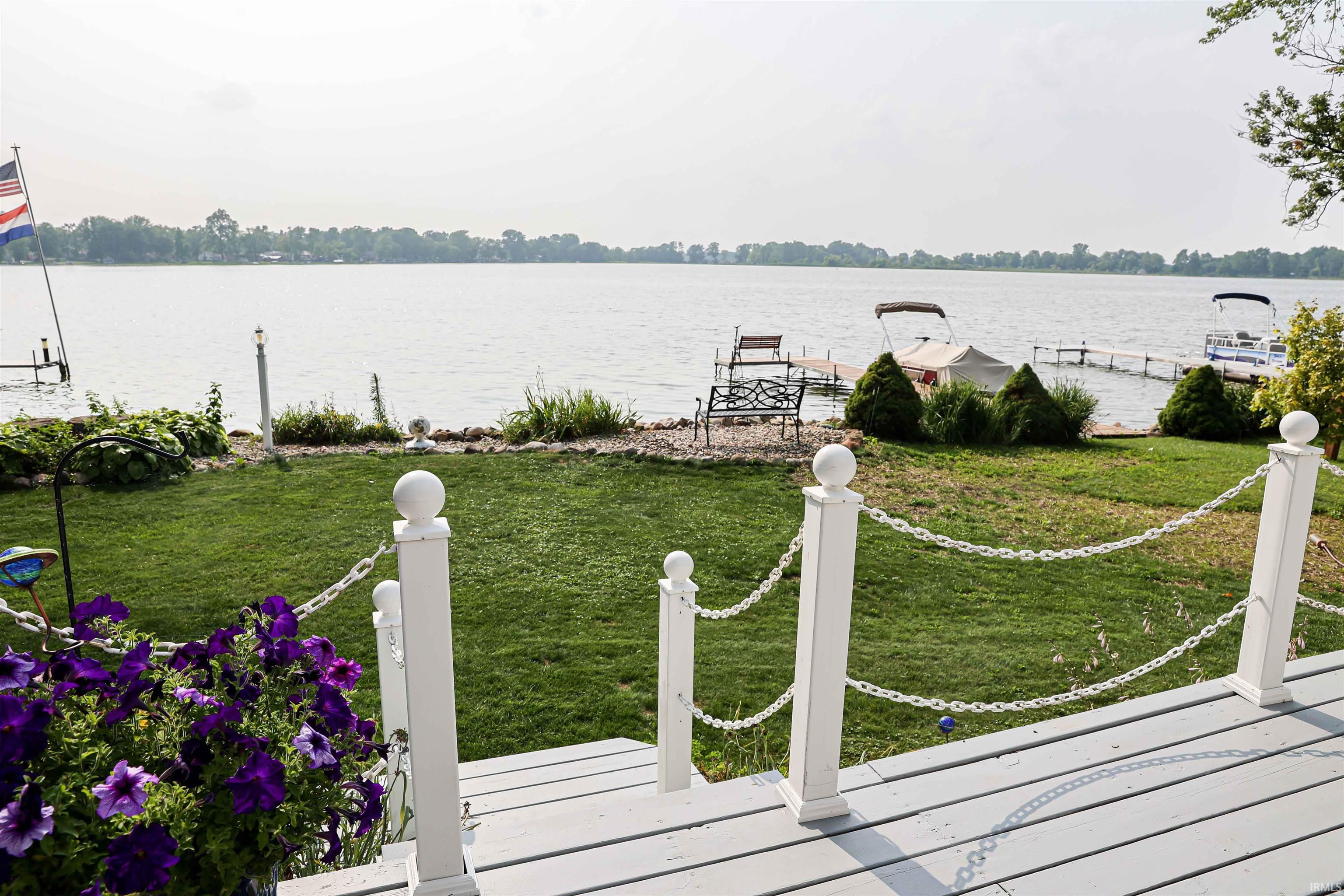 1372 Lakeshore