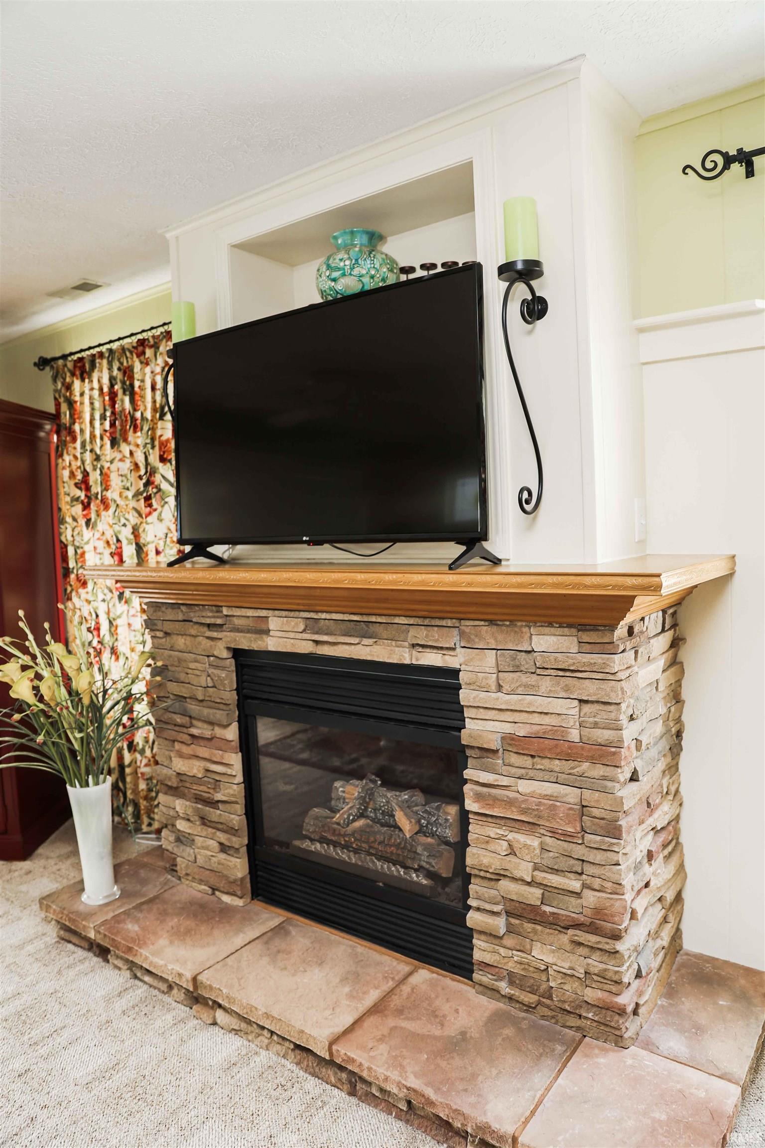 1372 Lakeshore