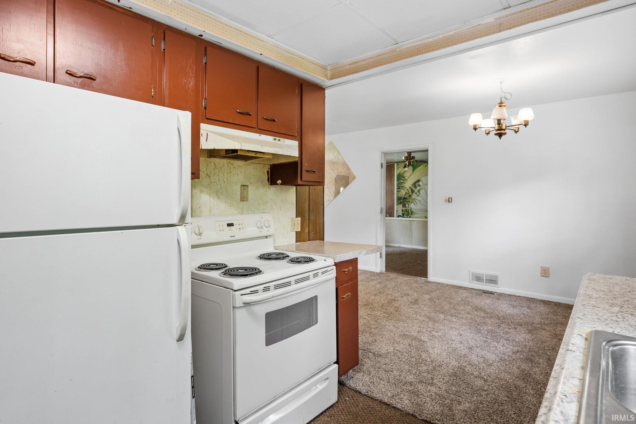 2430 Ormsby