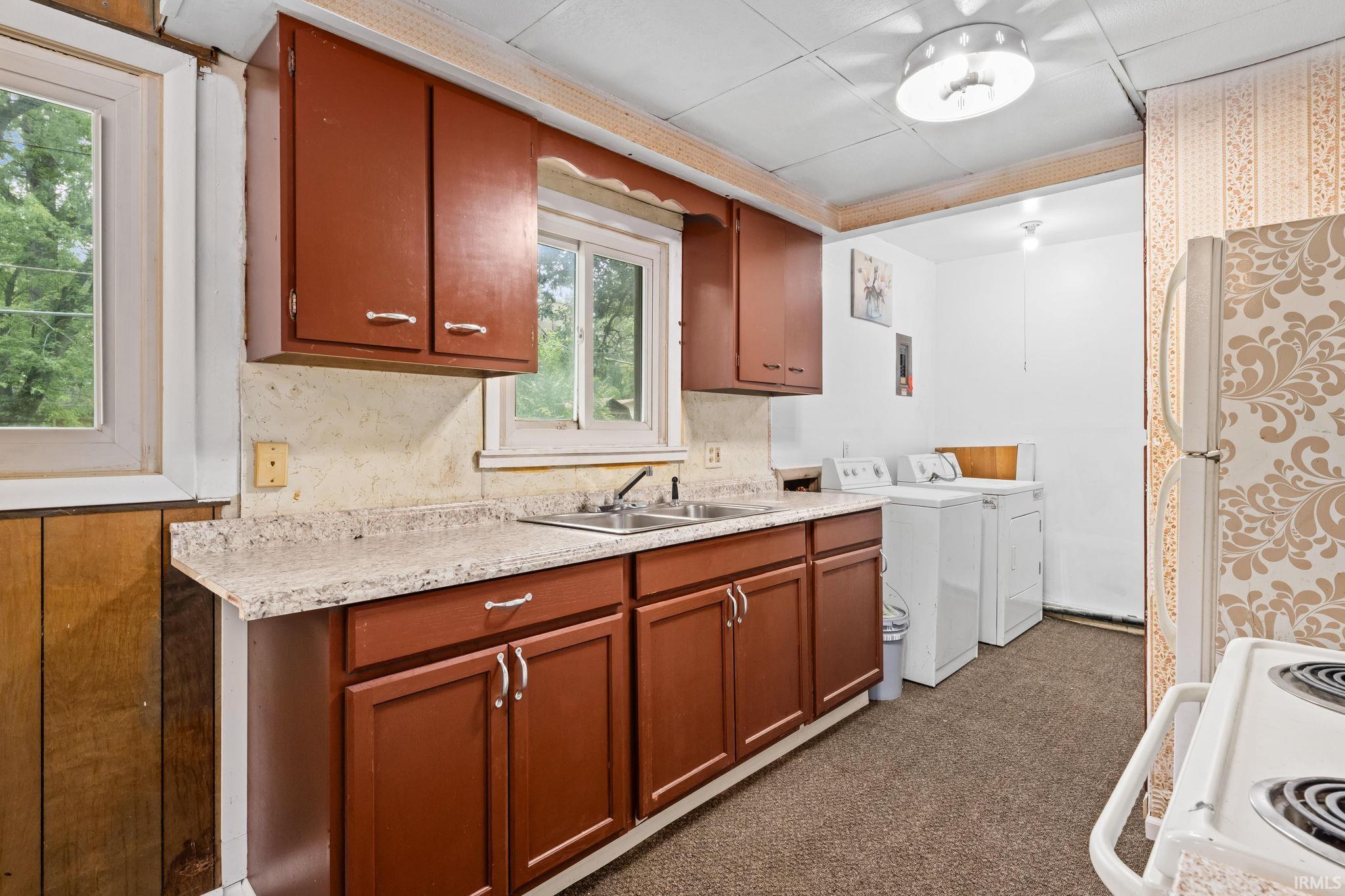 2430 Ormsby
