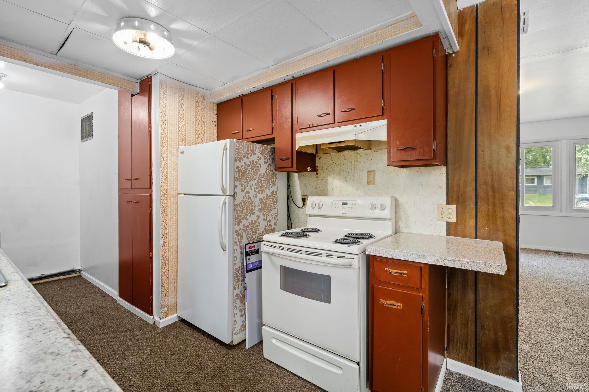 2430 Ormsby