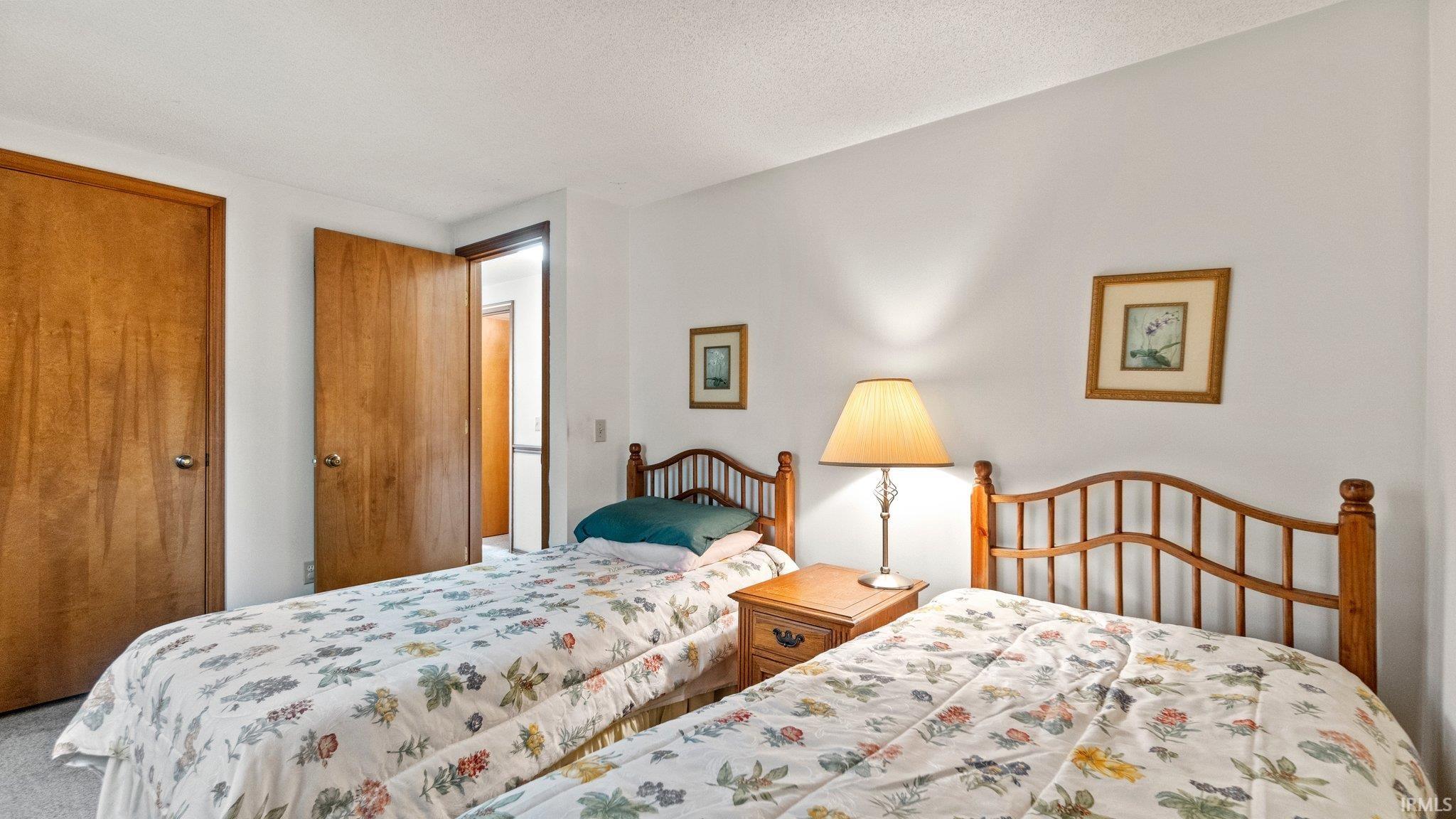 900 Ontario