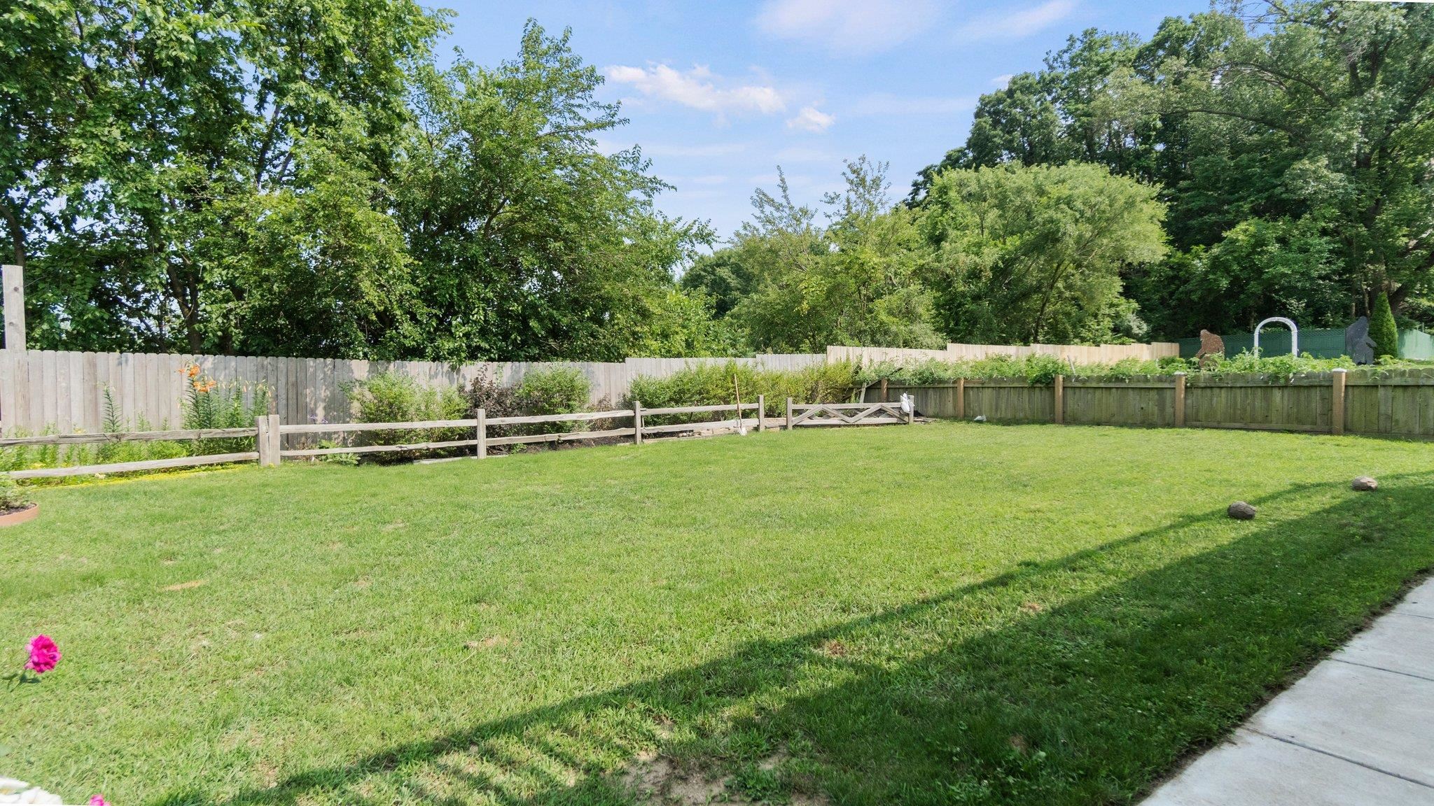501 Fox Lake