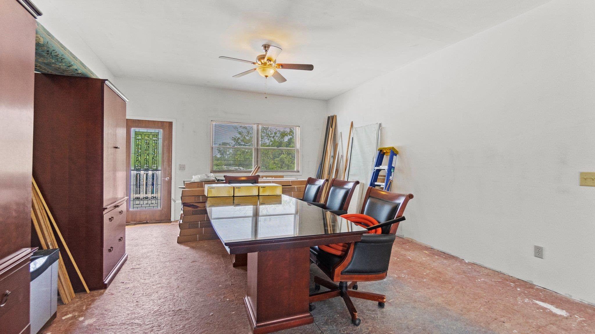 501 Fox Lake