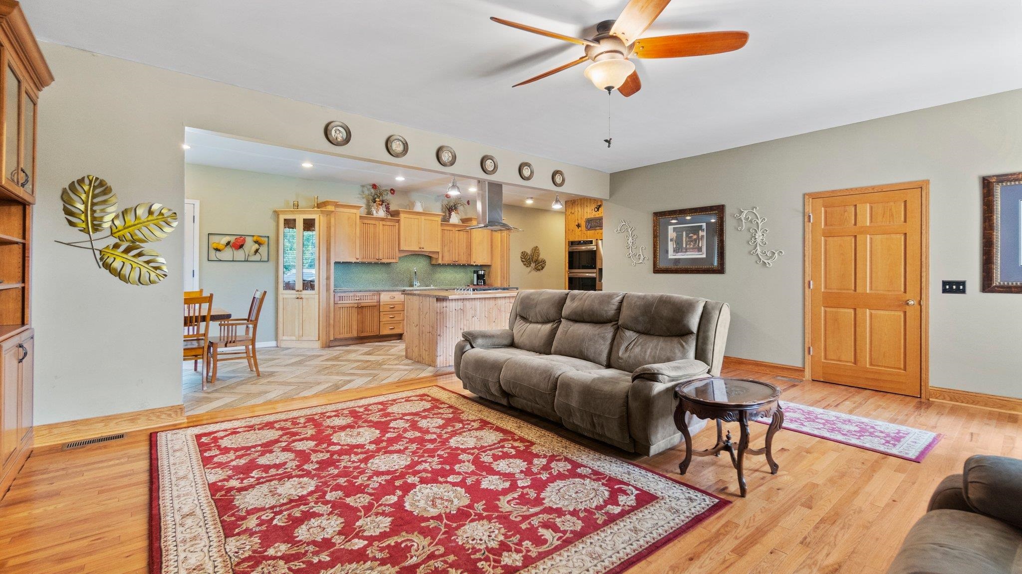 501 Fox Lake