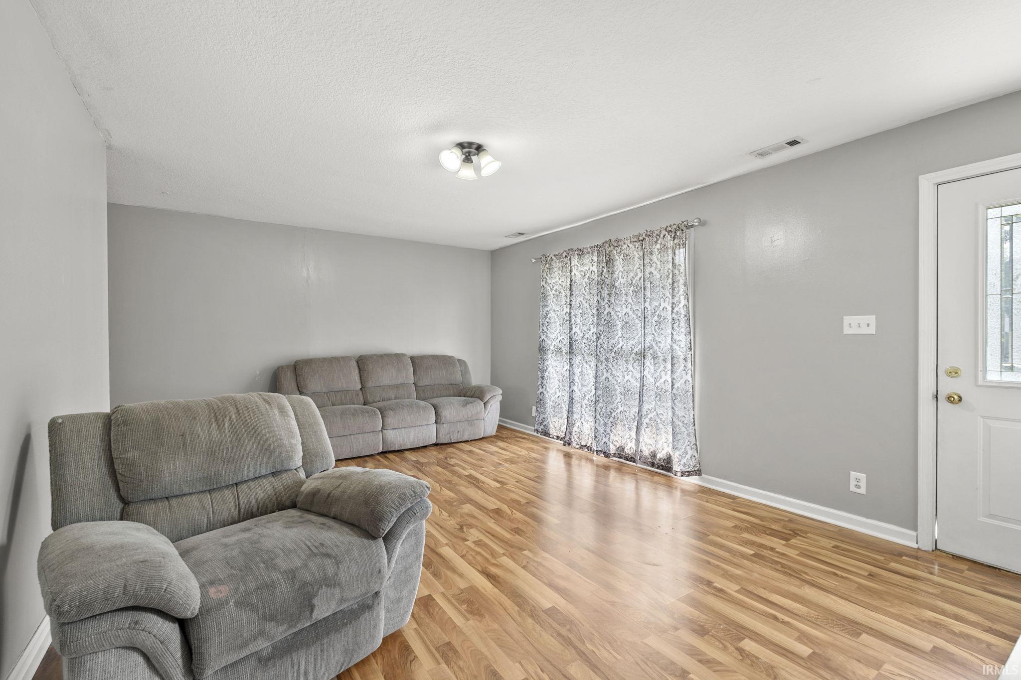 925 Tulip Tree