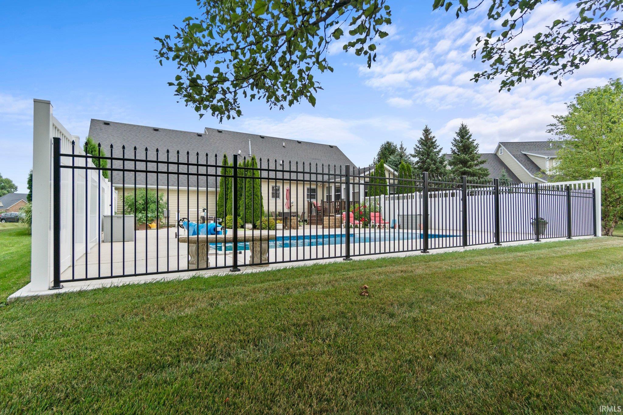 1367 Sunriver