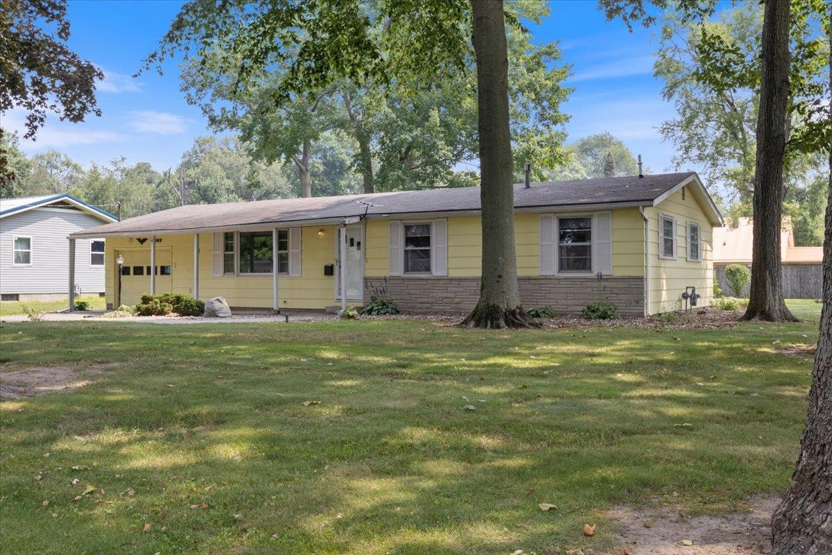3682 Maple