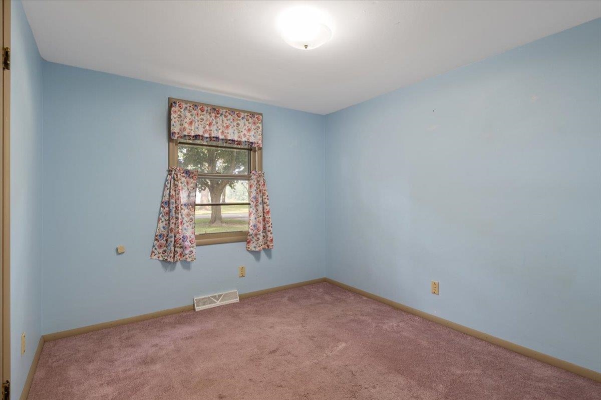 3682 Maple