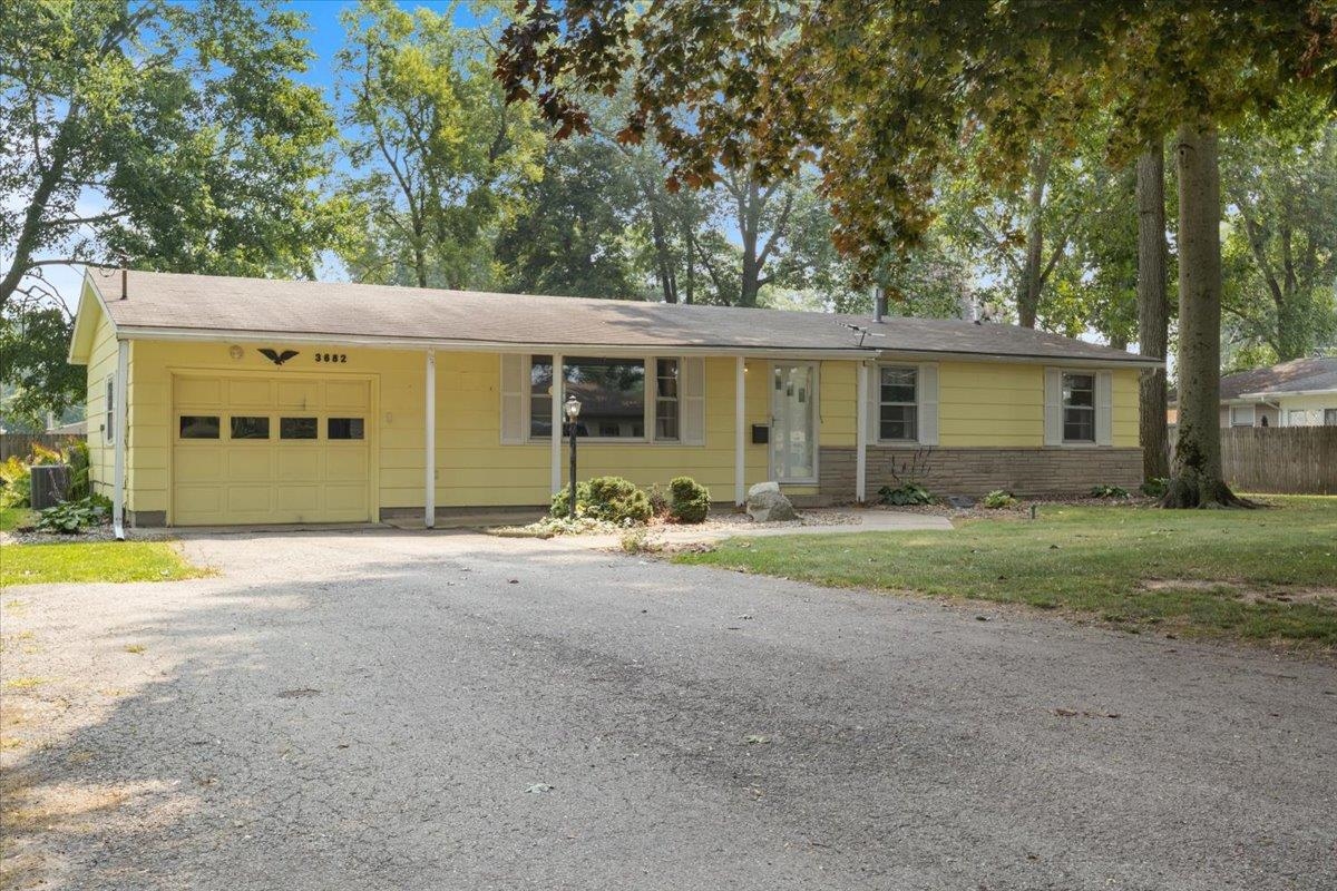 3682 Maple
