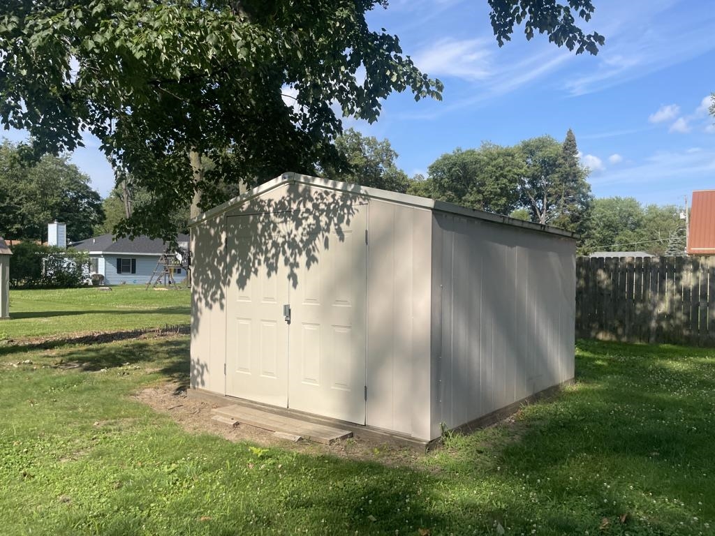 3682 Maple