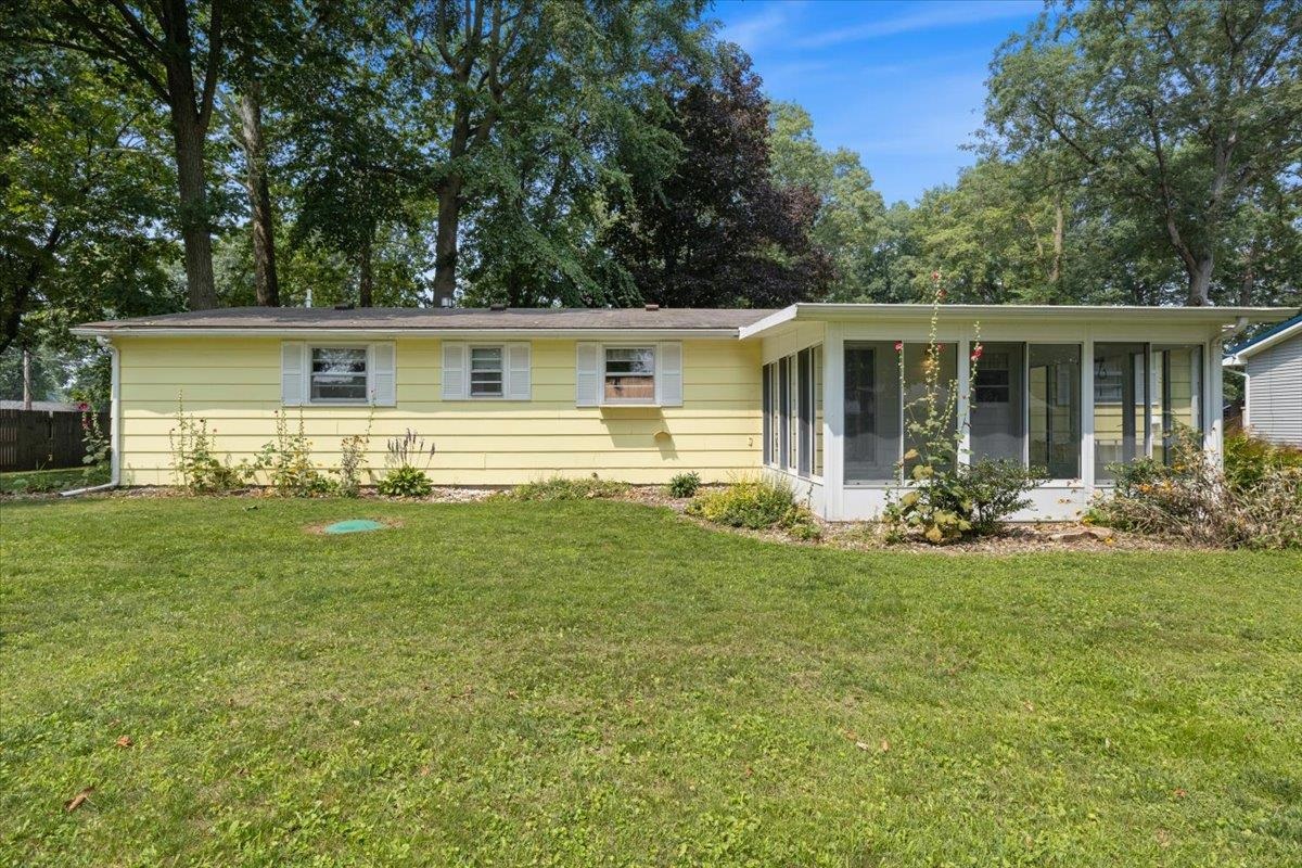 3682 Maple