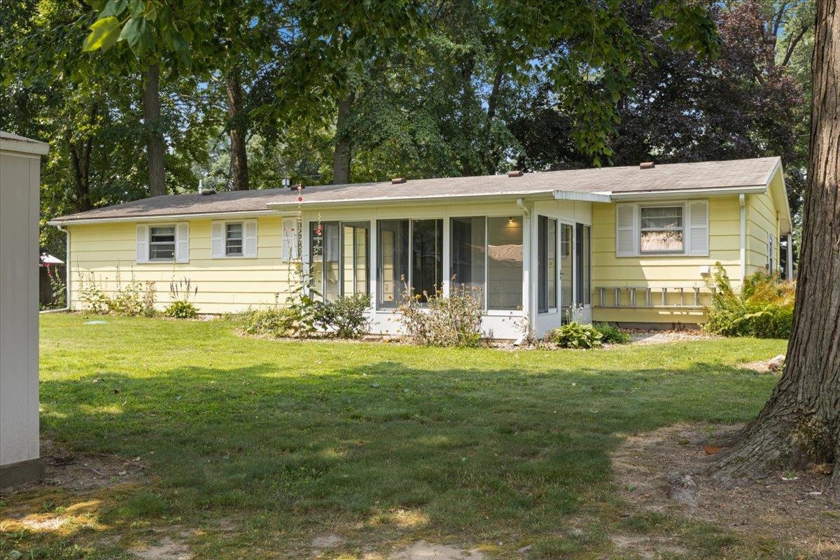 3682 Maple