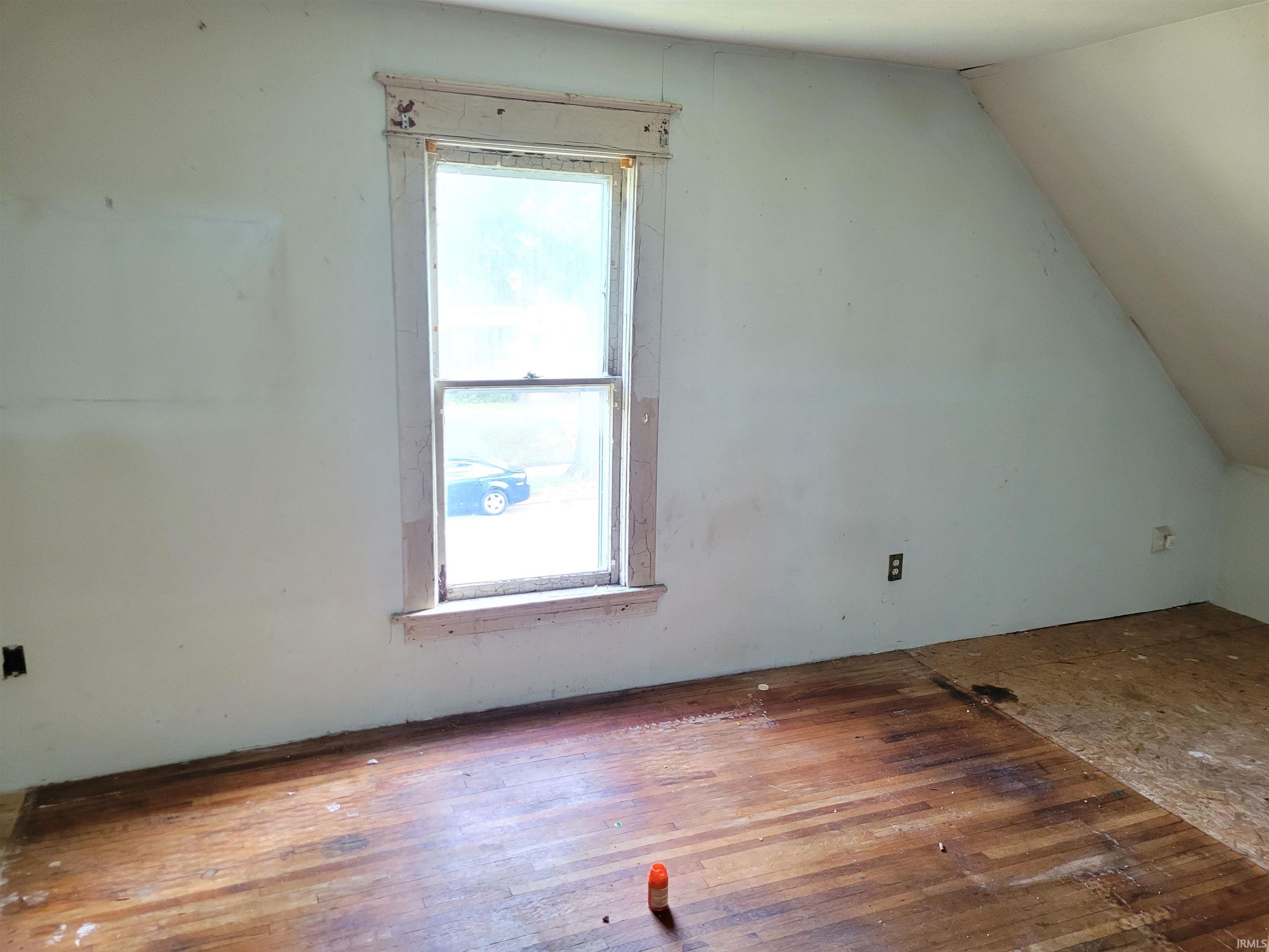 1118 Bowman