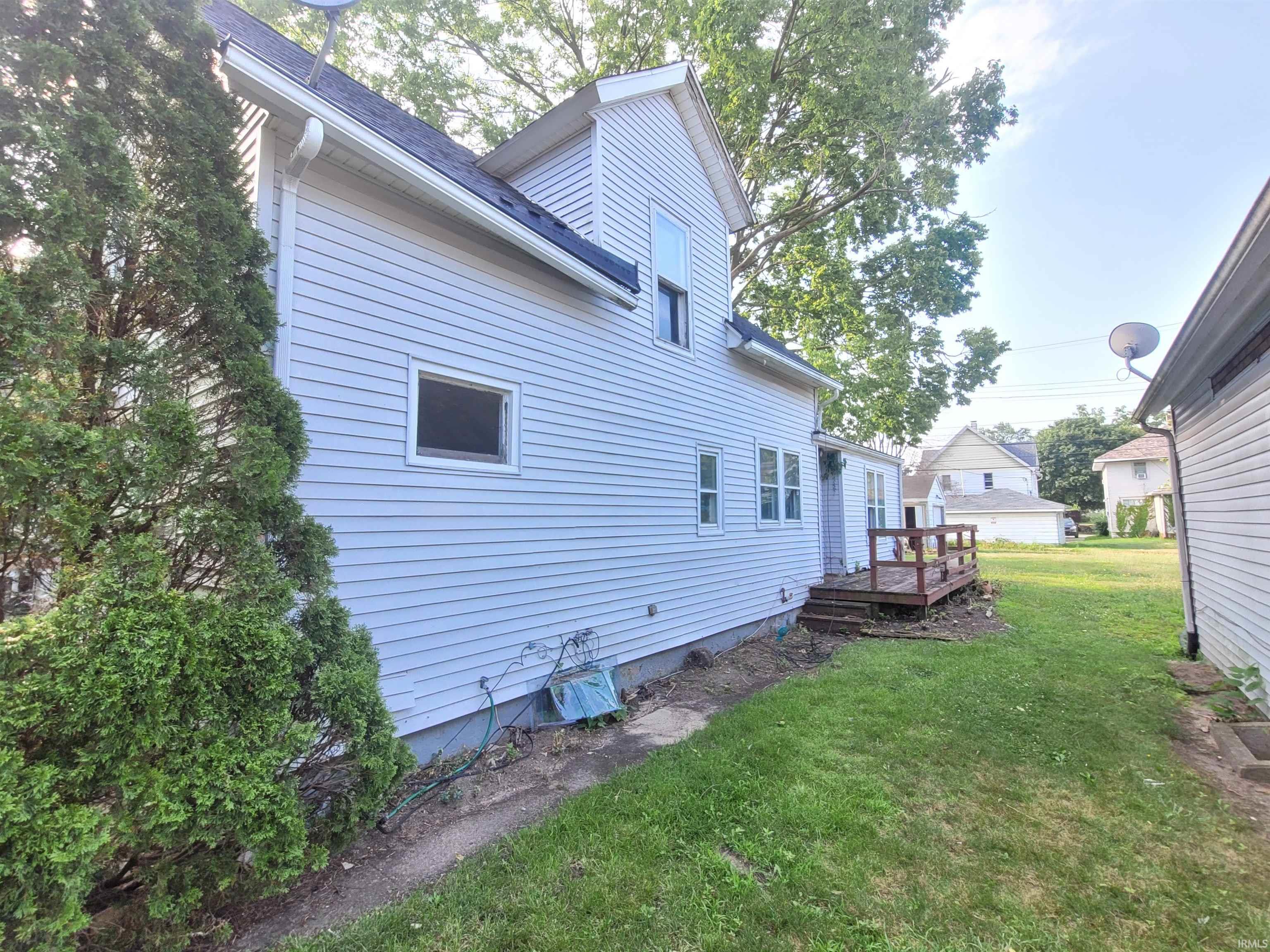1118 Bowman