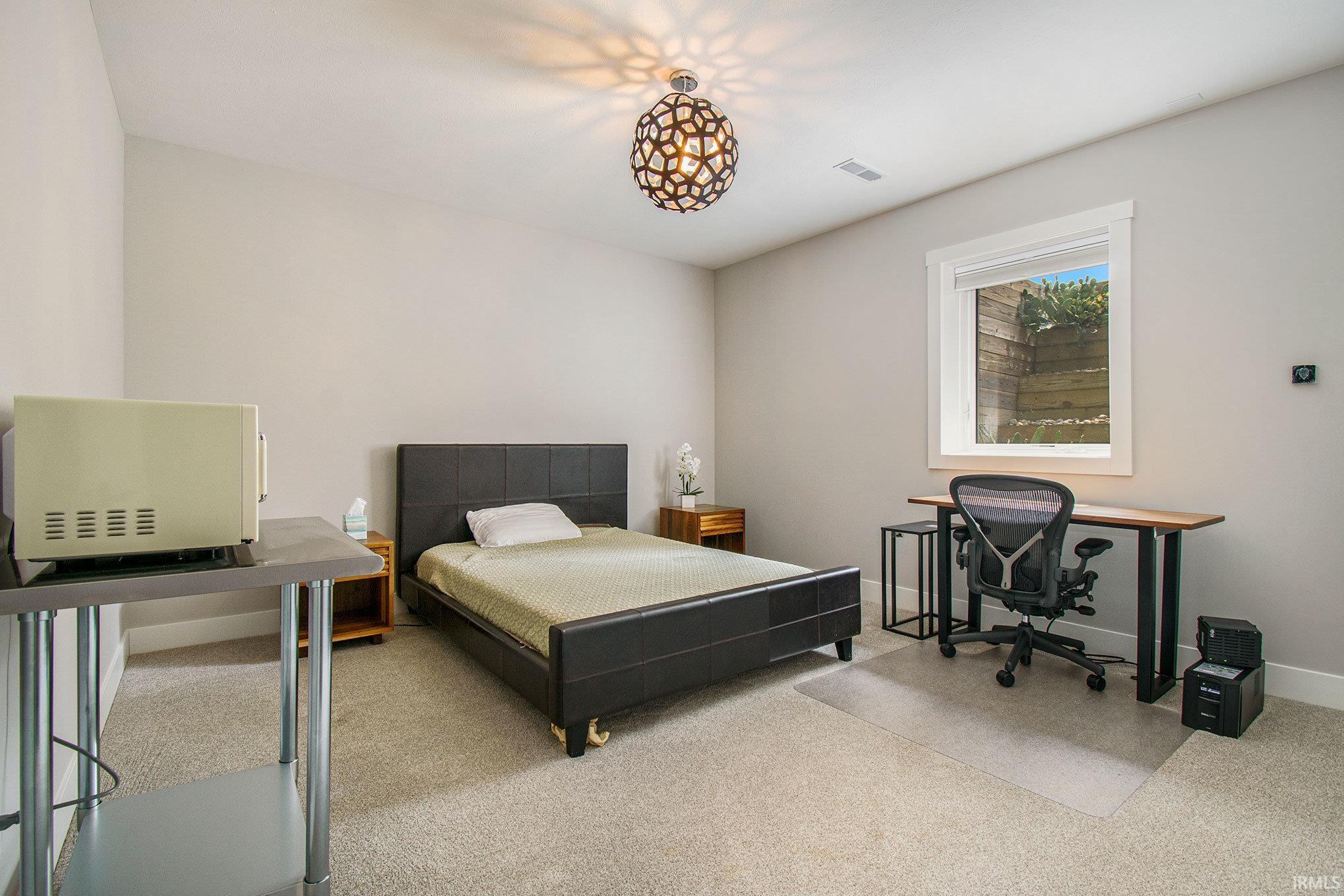 3606 Bayridge