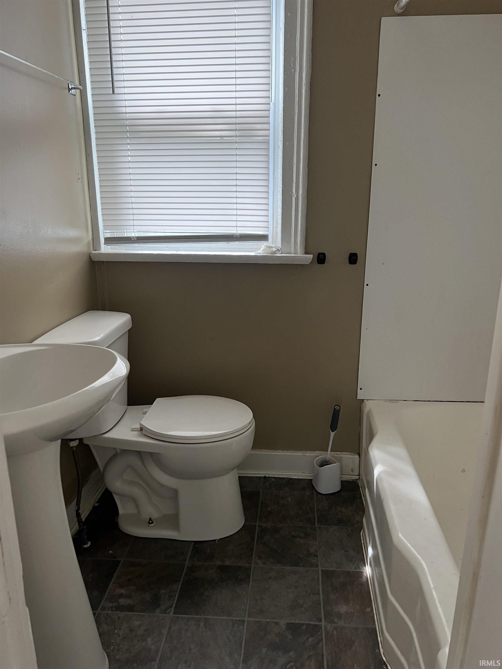 1719 Howell