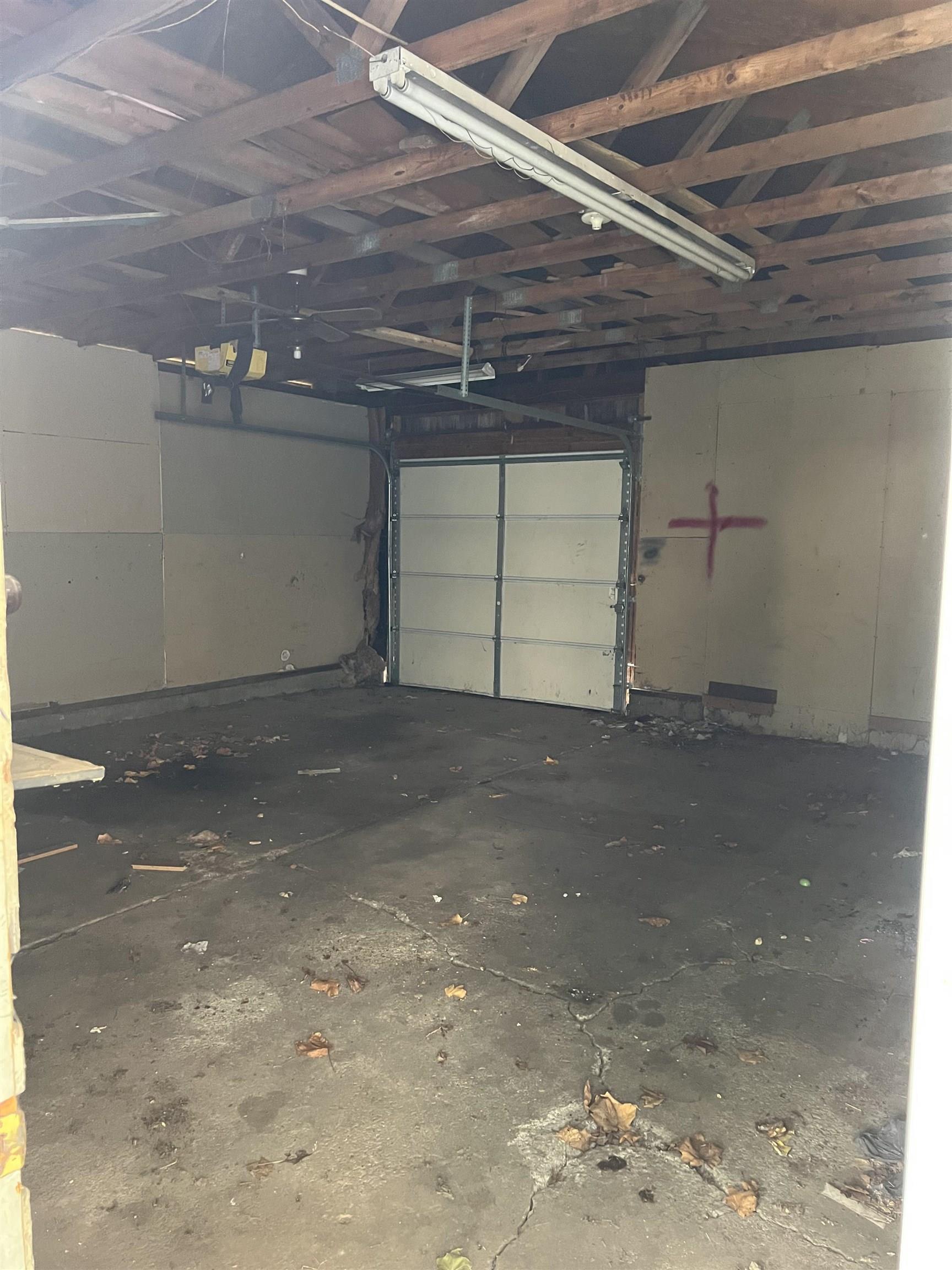 1719 Howell