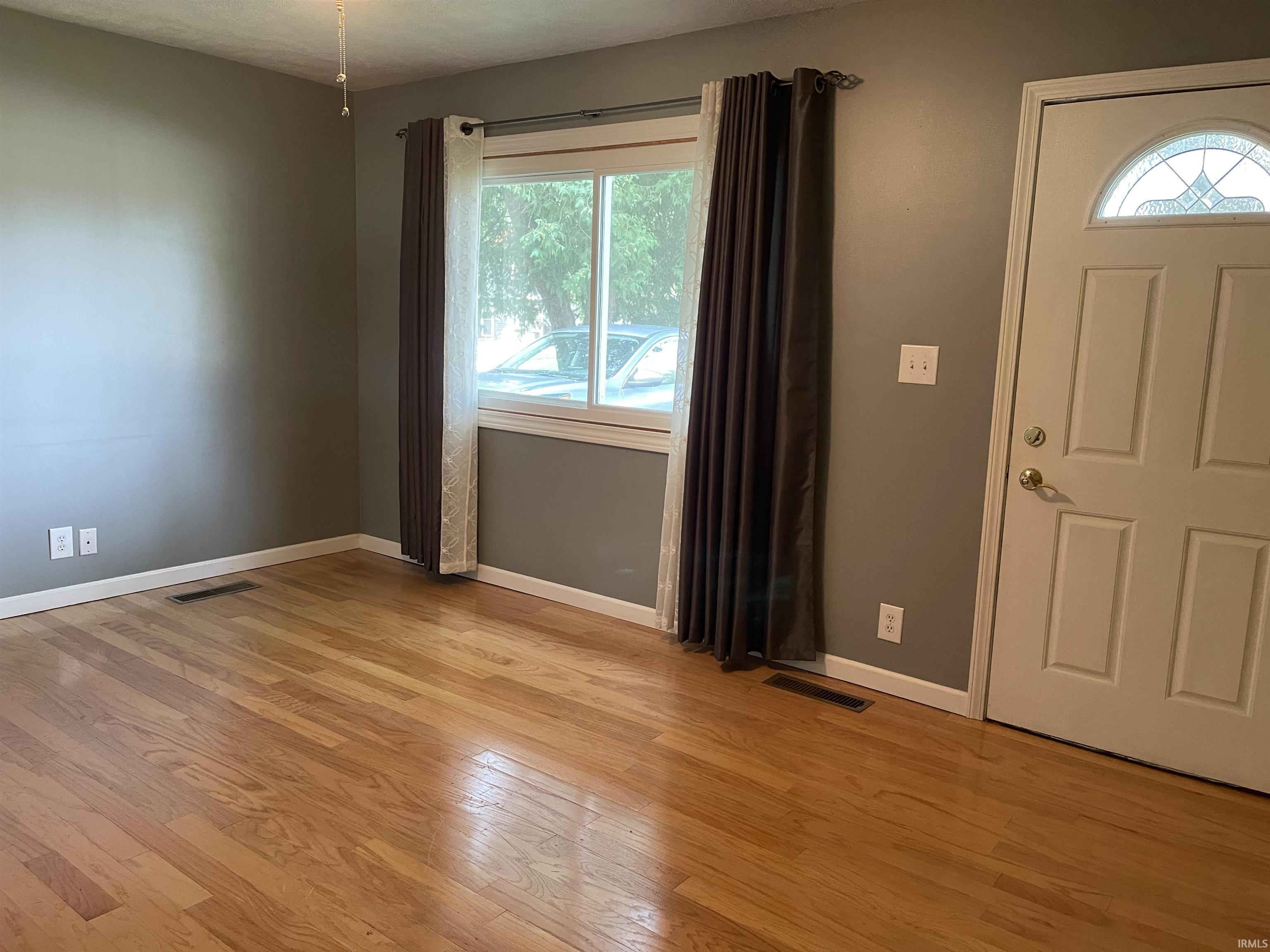 1615 Monroe